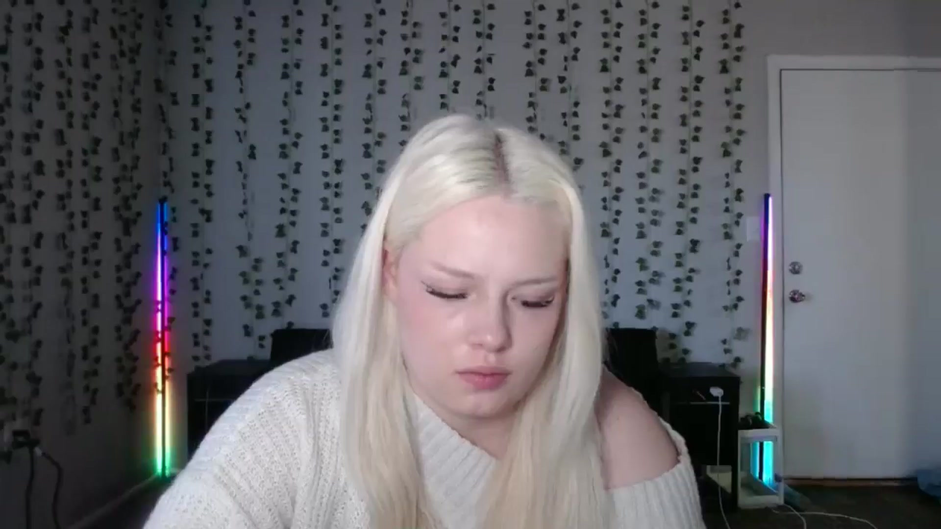 Gallery image thumbnail from milehighminx's myfreecams stream on, 03/25/2026, 19:21 image 8 of 20