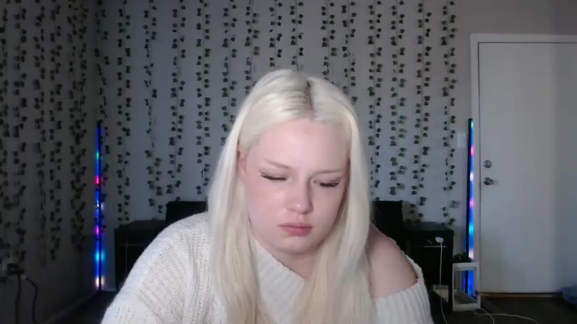 Gallery image thumbnail from milehighminx's myfreecams stream on, 03/25/2026, 19:21 image 6 of 20