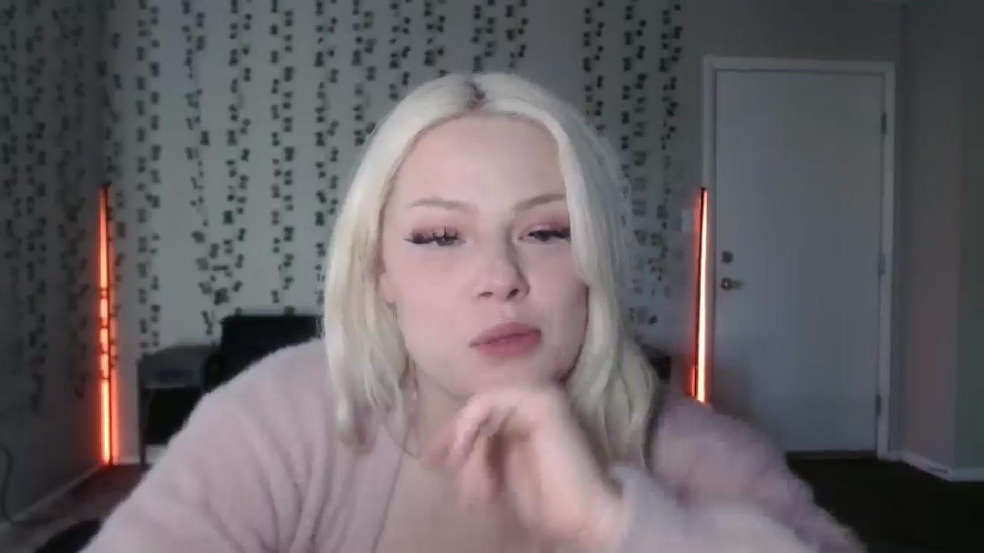 Gallery image thumbnail from milehighminx's myfreecams stream on, 03/29/2026, 14:47 image 7 of 20