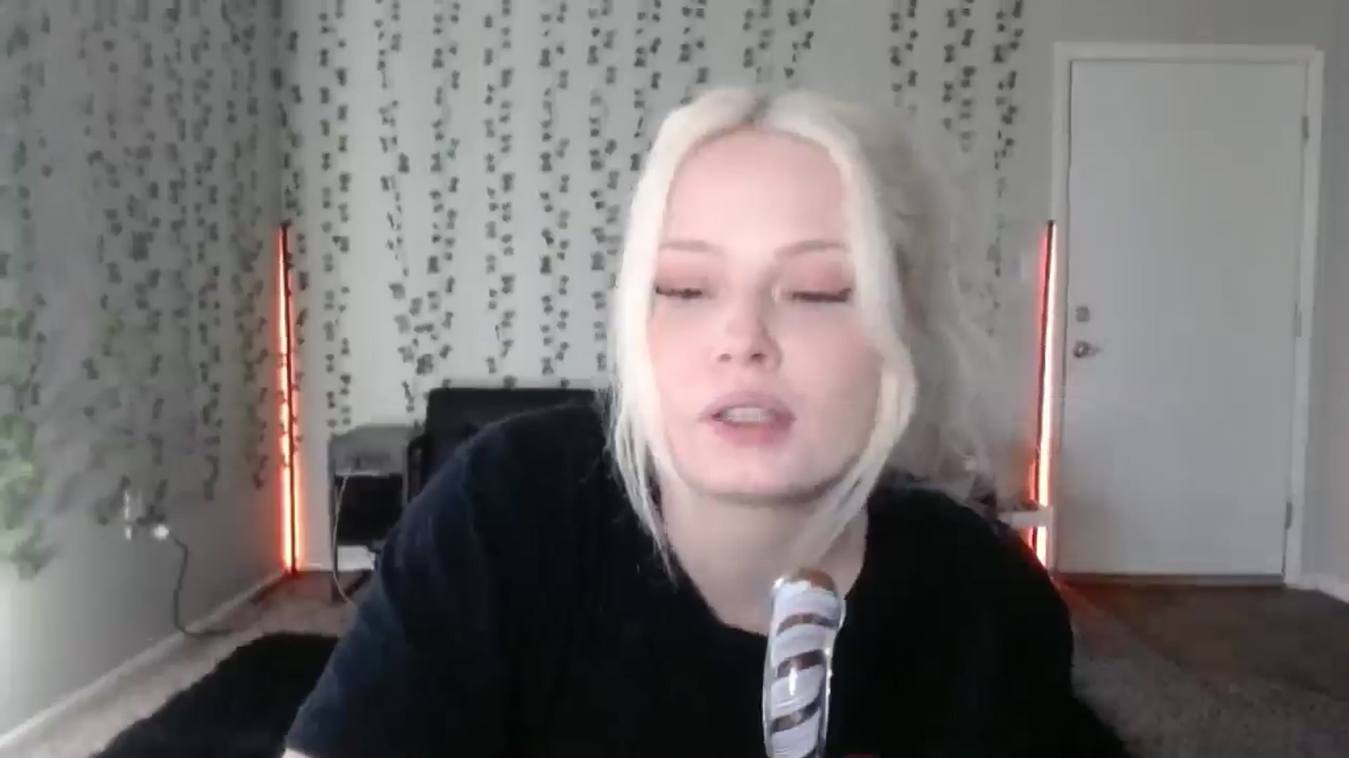 Gallery image thumbnail from milehighminx's myfreecams stream on, 03/29/2026, 15:44 image 10 of 20