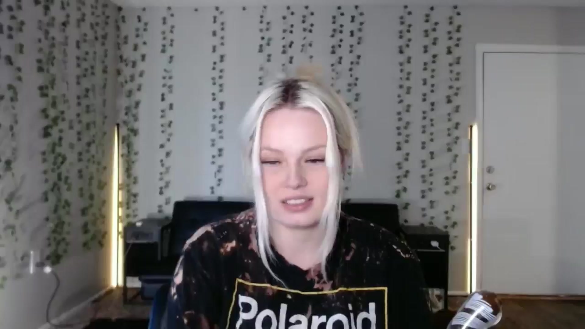 Gallery image thumbnail from milehighminx's myfreecams stream on, 04/23/2026, 16:15 image 19 of 20