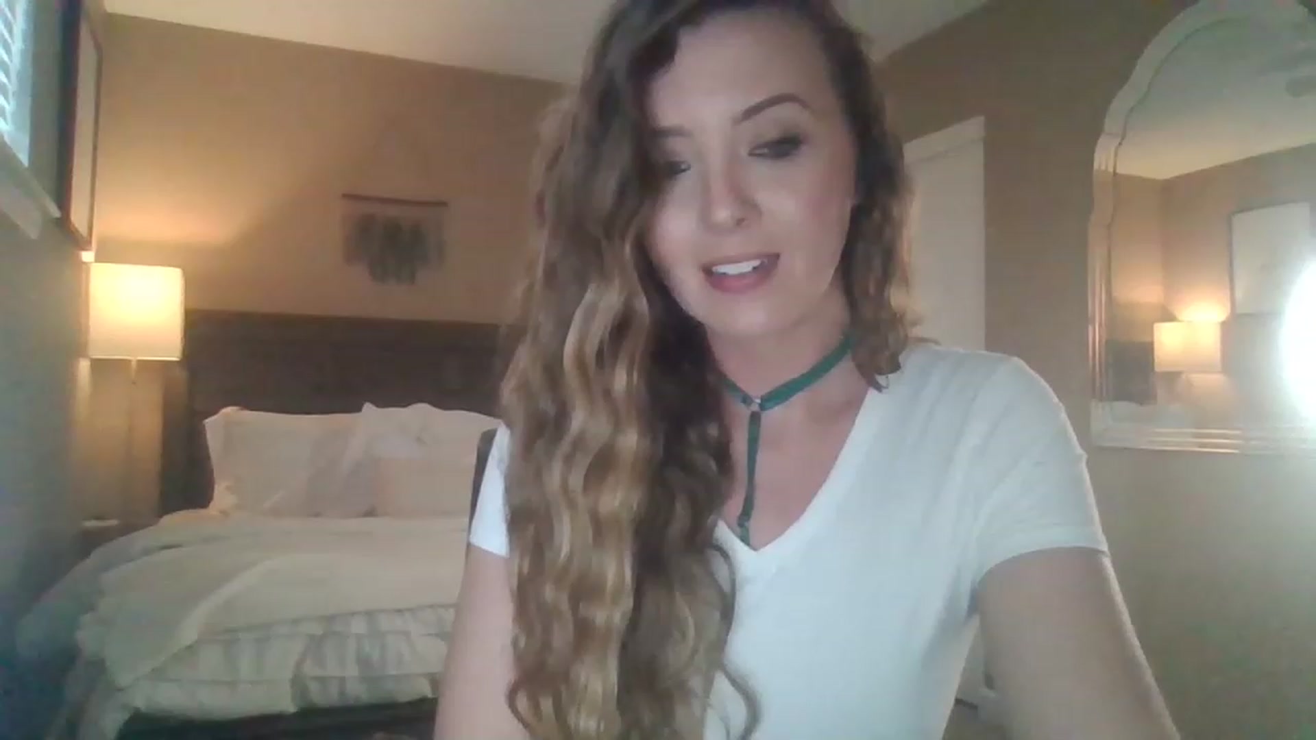 Gallery image thumbnail from mileymadness's myfreecams stream on, 02/22/2023, 19:28 image 4 of 20