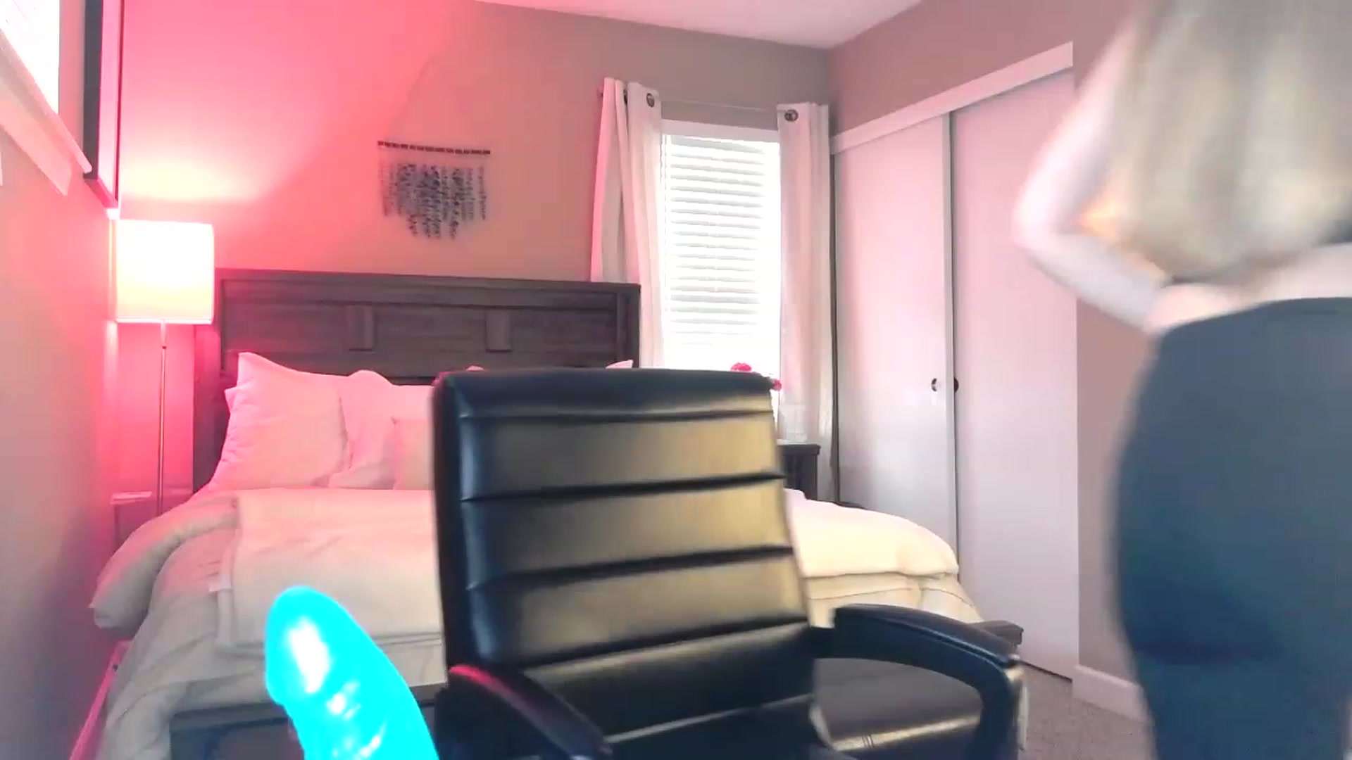 Gallery image thumbnail from mileymadness's myfreecams stream on, 03/16/2023, 20:01 image 2 of 20