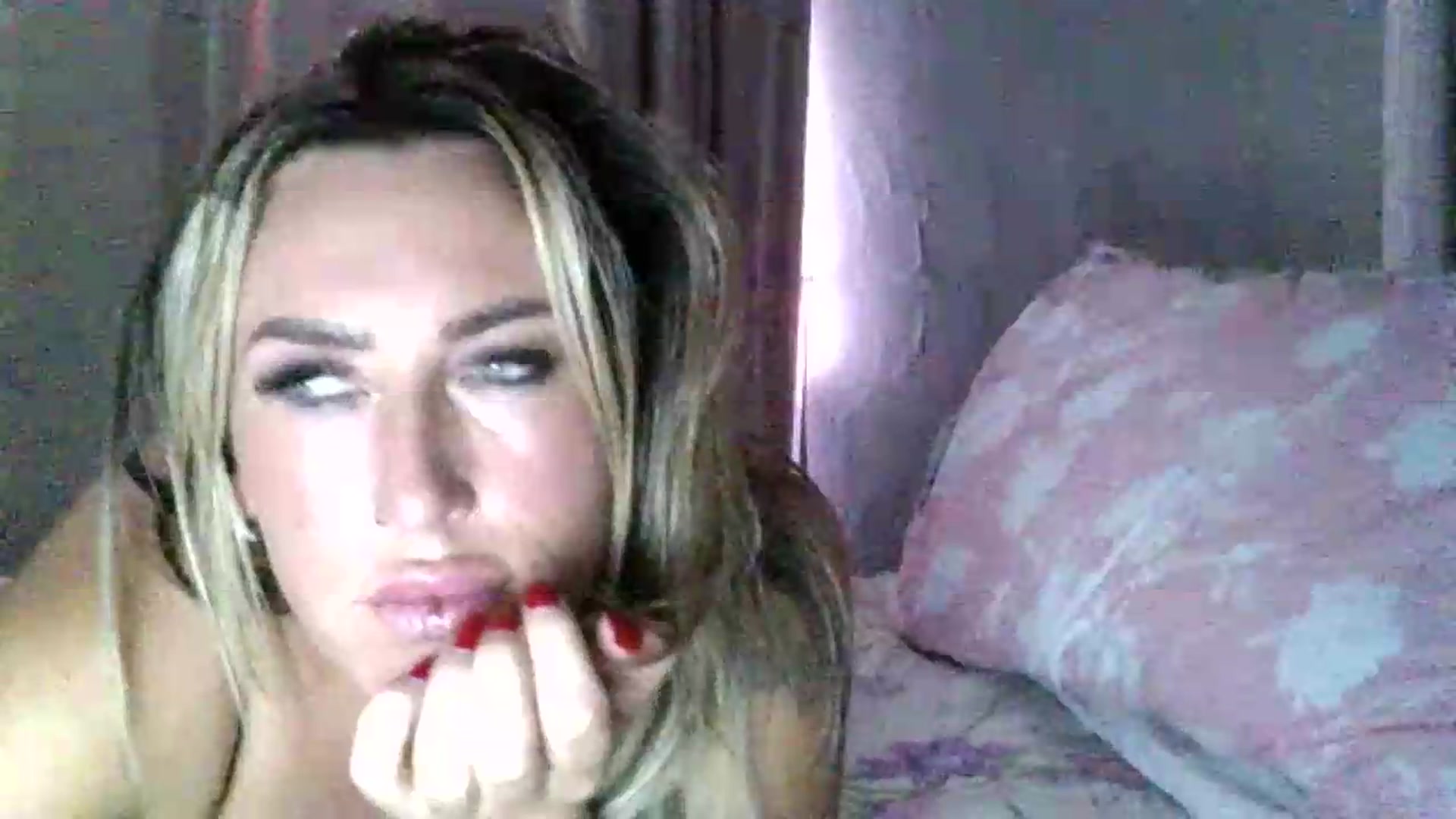 Gallery image thumbnail from milf43lisa's myfreecams stream on, 08/13/2026, 10:45 image 20 of 20