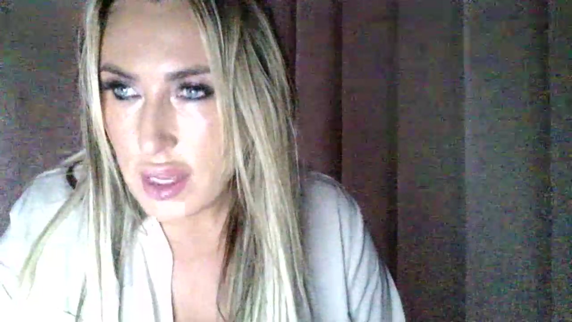 Gallery image thumbnail from milf43lisa's myfreecams stream on, 08/16/2026, 13:32 image 11 of 20