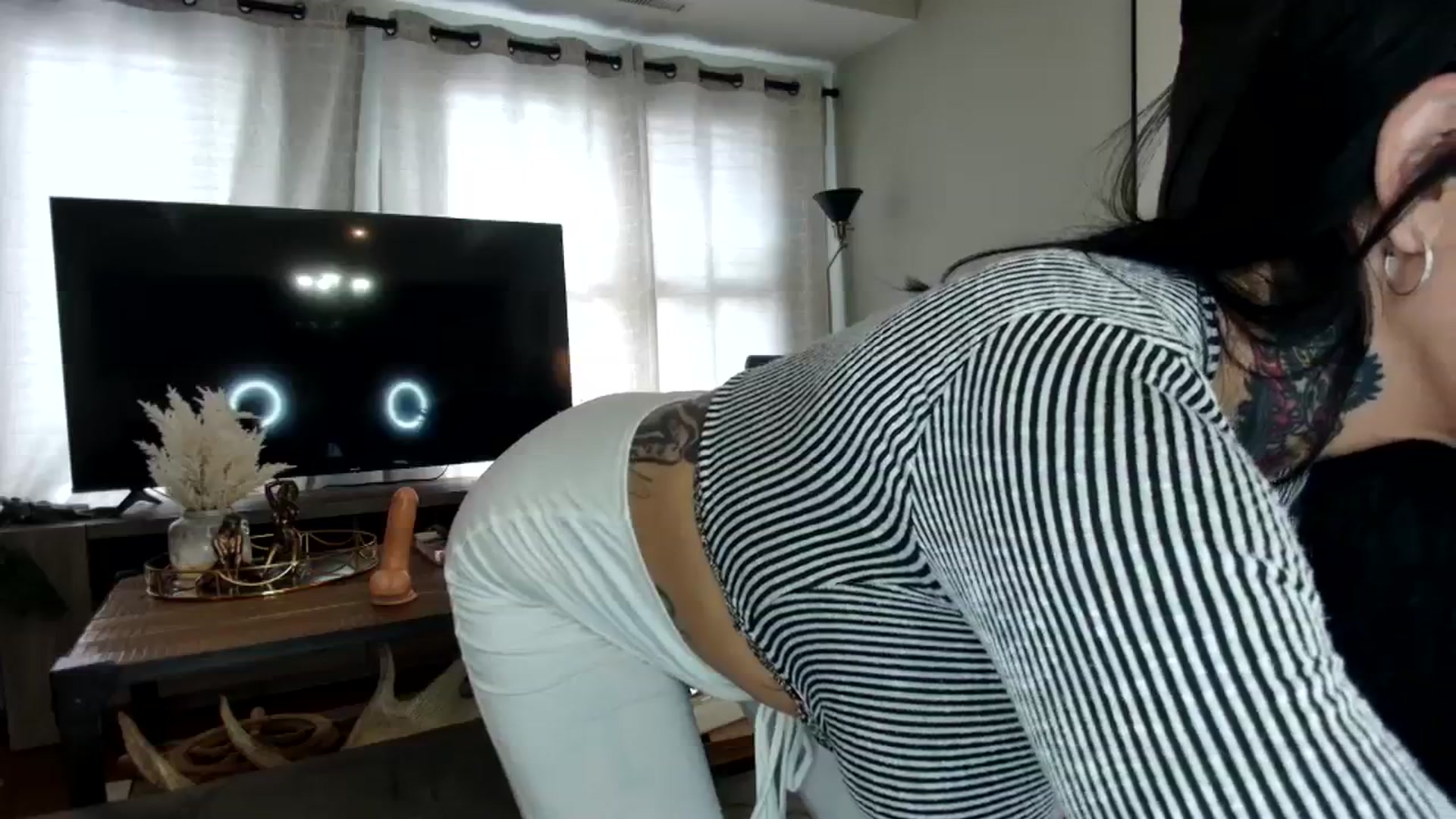 Gallery image thumbnail from milfybaby's myfreecams stream on, 08/22/2023, 14:03 image 14 of 20
