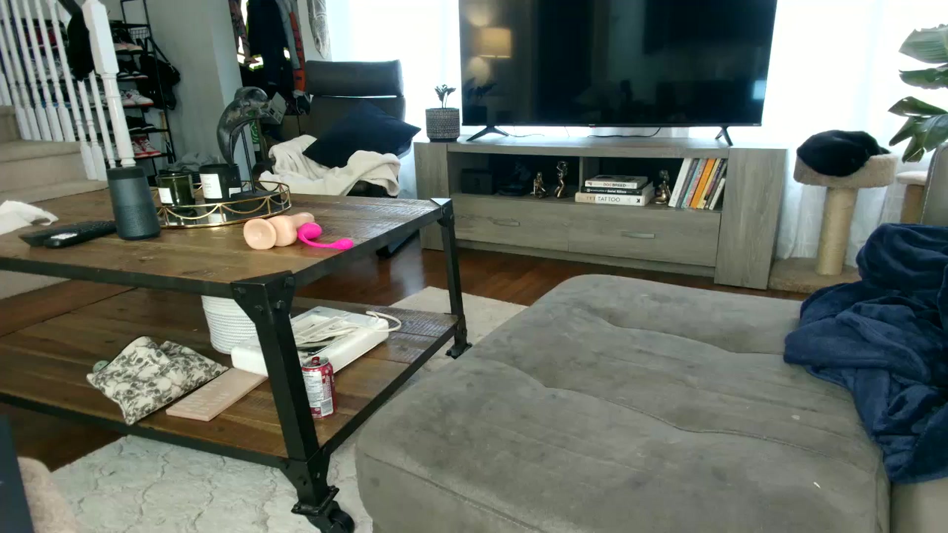 Gallery image thumbnail from milfybaby's myfreecams stream on, 09/13/2023, 12:35 image 17 of 20