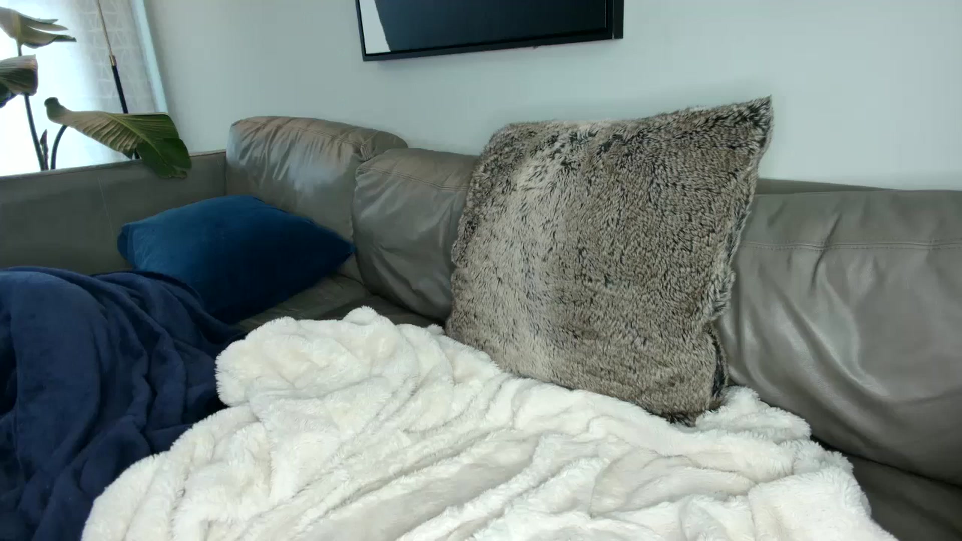 Gallery image thumbnail from milfybaby's myfreecams stream on, 09/13/2023, 16:41 image 8 of 20