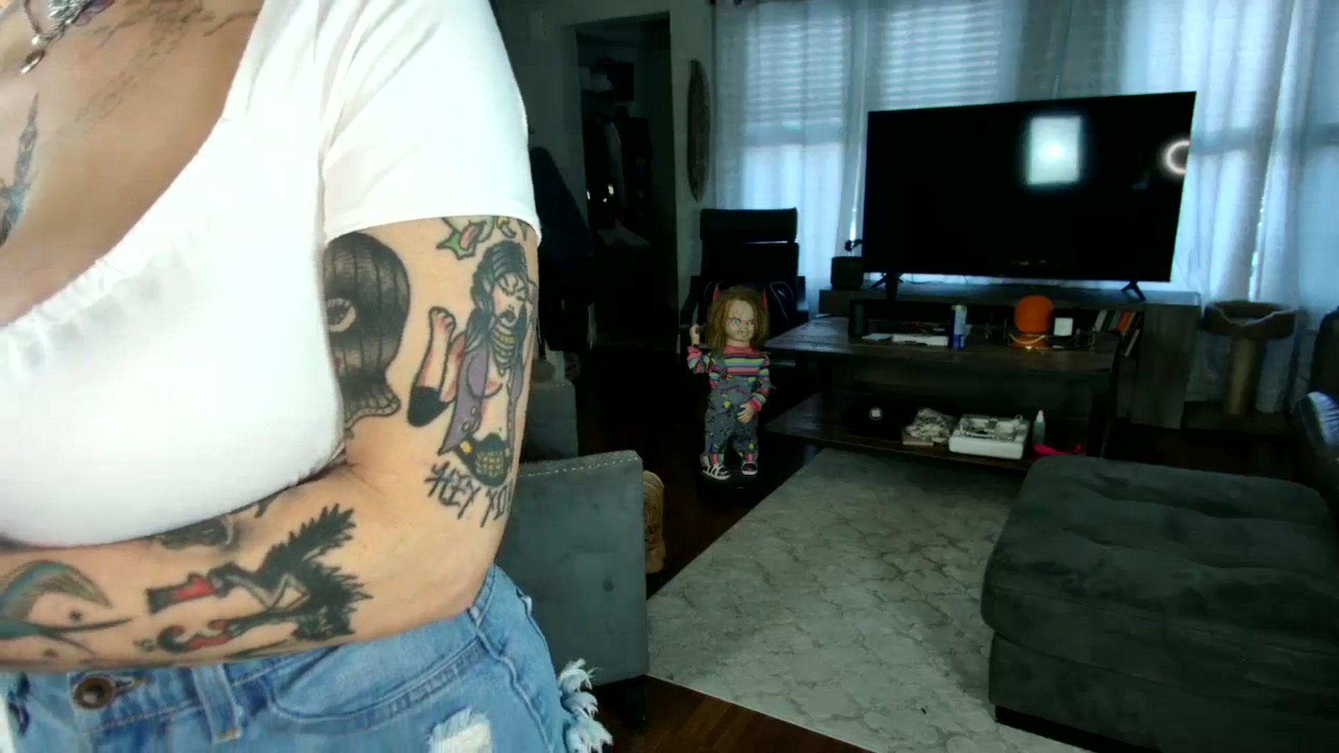 Gallery image thumbnail from milfybaby's myfreecams stream on, 09/19/2023, 16:40 image 4 of 20
