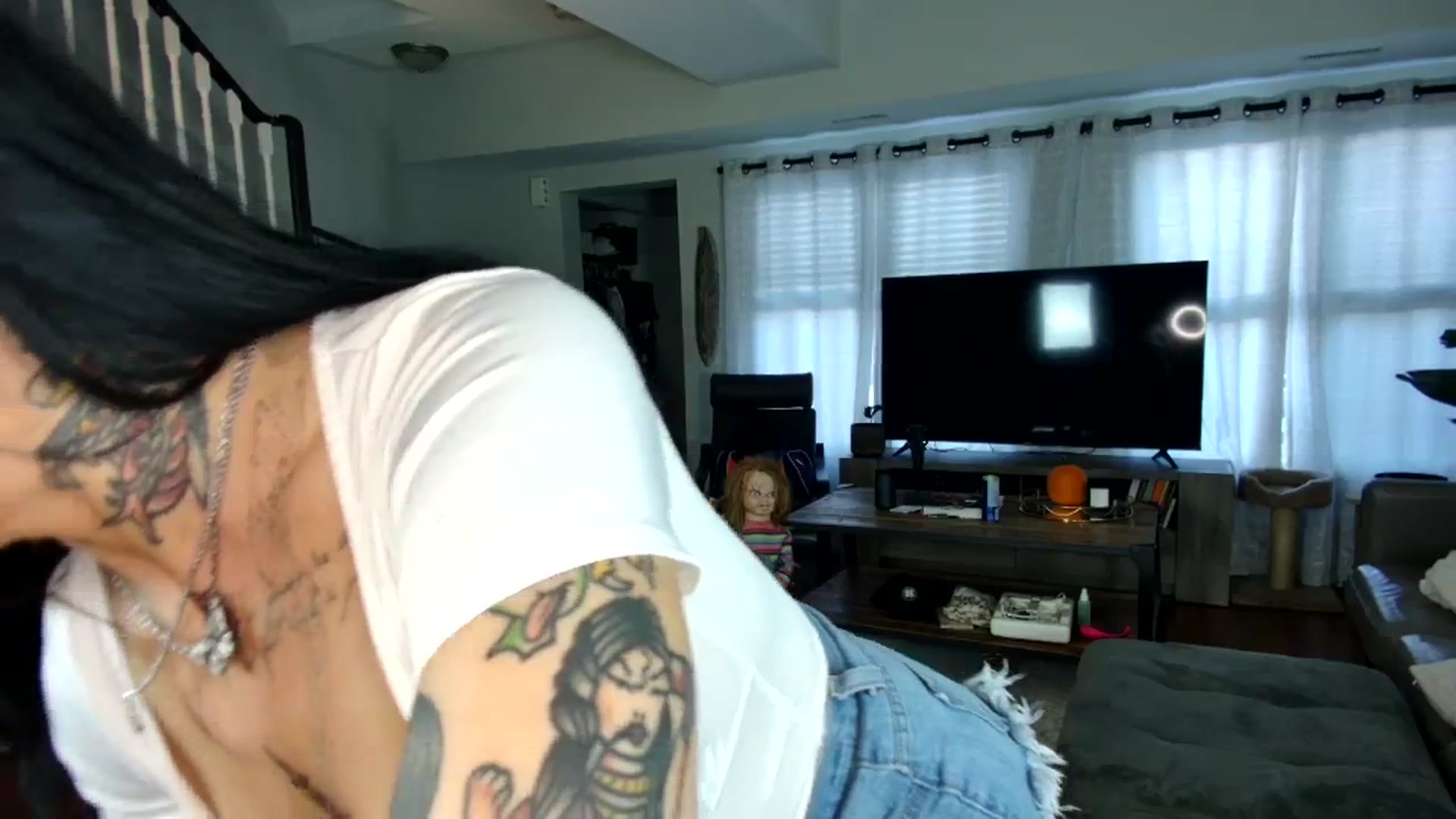 Gallery image thumbnail from milfybaby's myfreecams stream on, 09/19/2023, 16:40 image 15 of 20