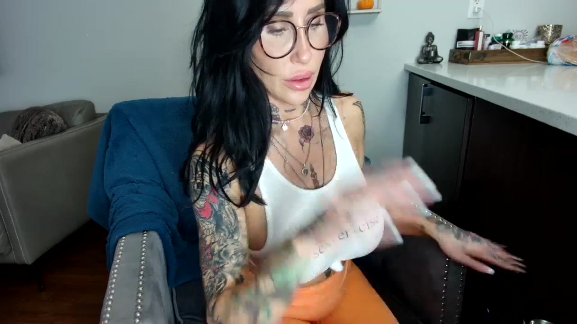 Gallery image thumbnail from milfybaby's myfreecams stream on, 10/11/2023, 19:03 image 19 of 20