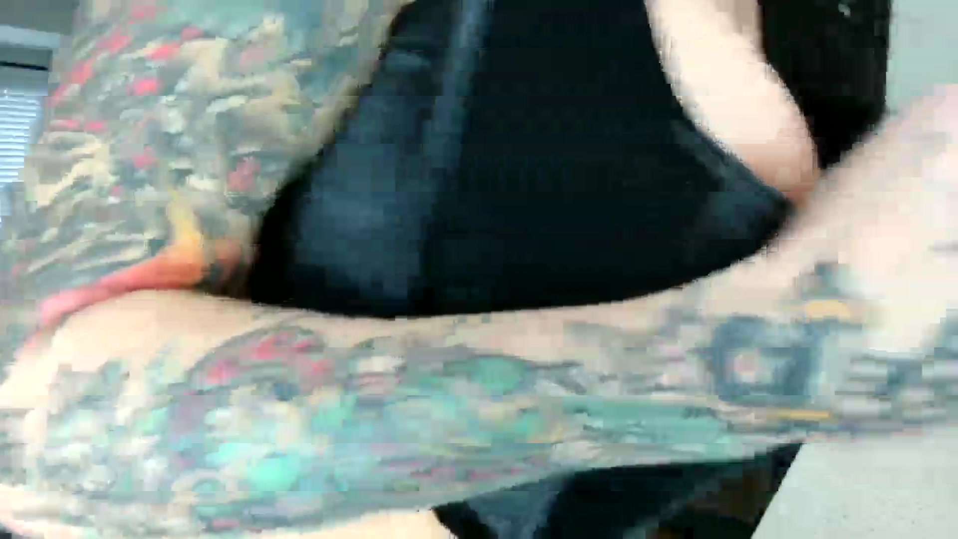 Gallery image thumbnail from milfybaby's myfreecams stream on, 01/25/2024, 15:27 image 14 of 20