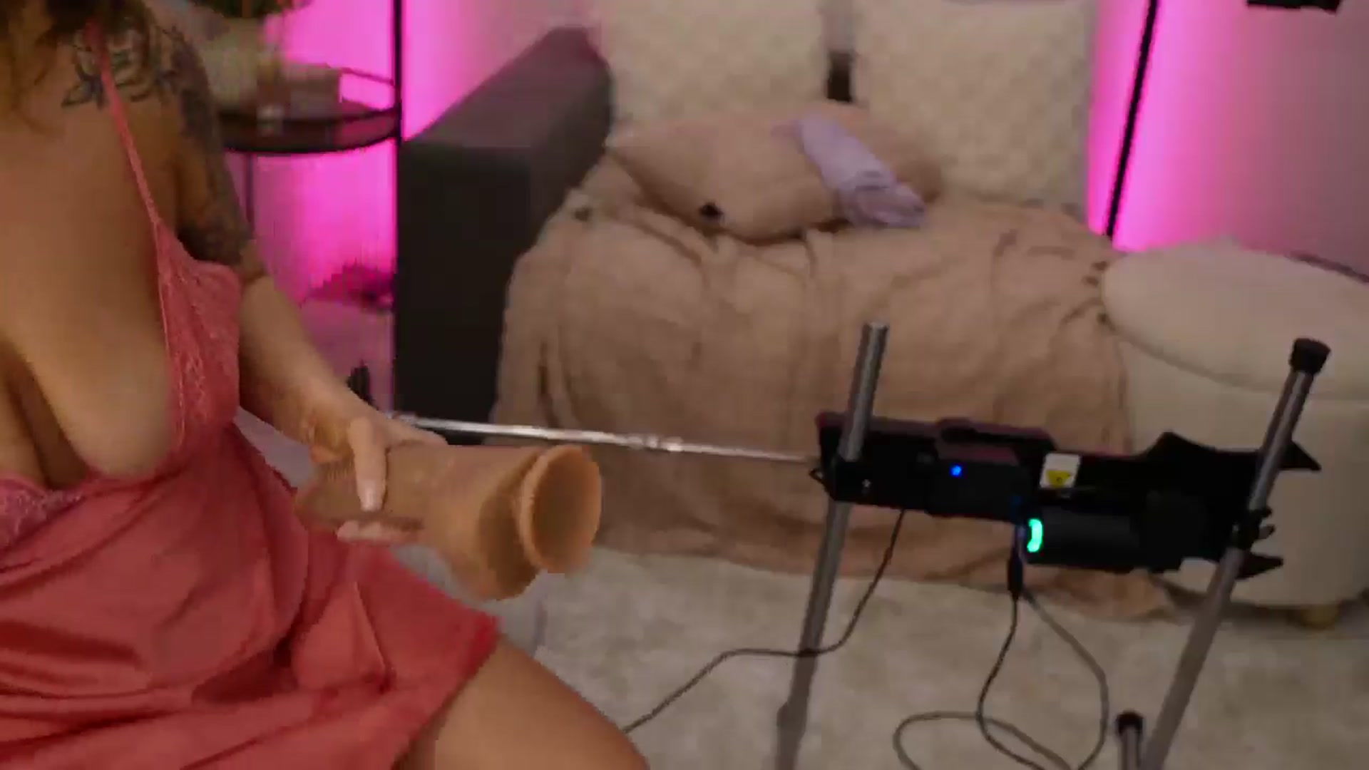 Gallery image thumbnail from milkymamaxo's myfreecams stream on, 03/11/2026, 05:05 image 3 of 20
