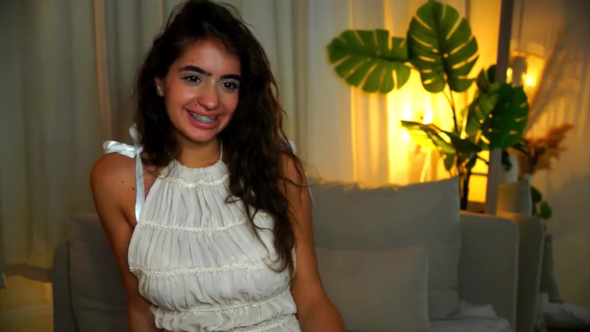 Gallery image thumbnail from milkyway_'s myfreecams stream on, 07/17/2025, 14:13 image 17 of 20