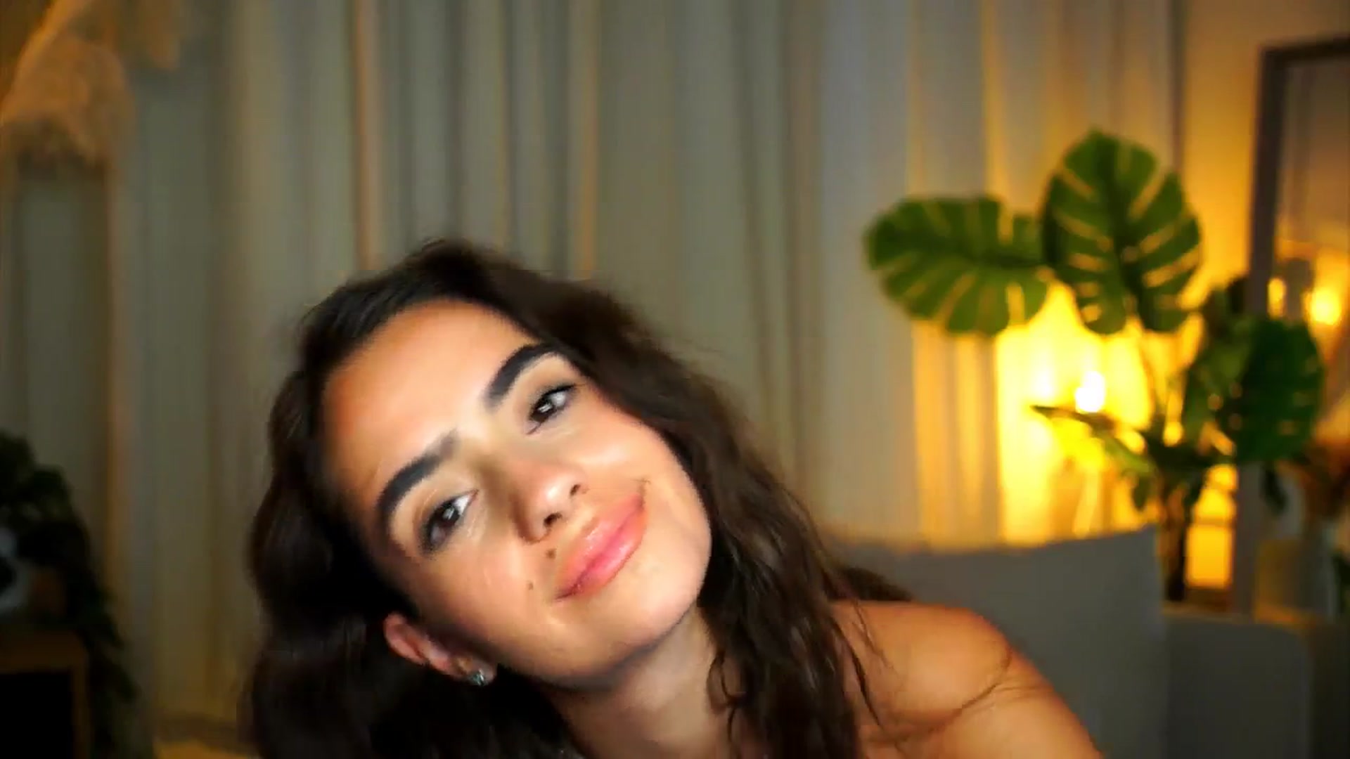 Gallery image thumbnail from milkyway_'s myfreecams stream on, 07/17/2025, 16:34 image 10 of 20