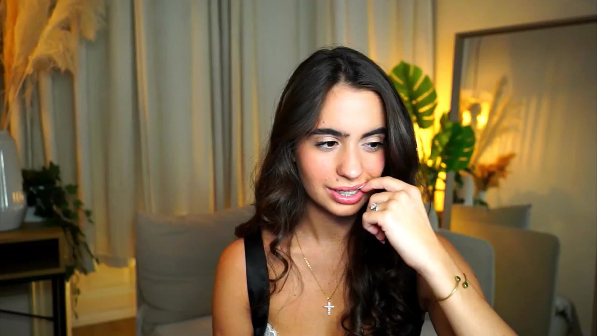 Gallery image thumbnail from milkyway_'s myfreecams stream on, 07/22/2025, 18:13 image 8 of 20