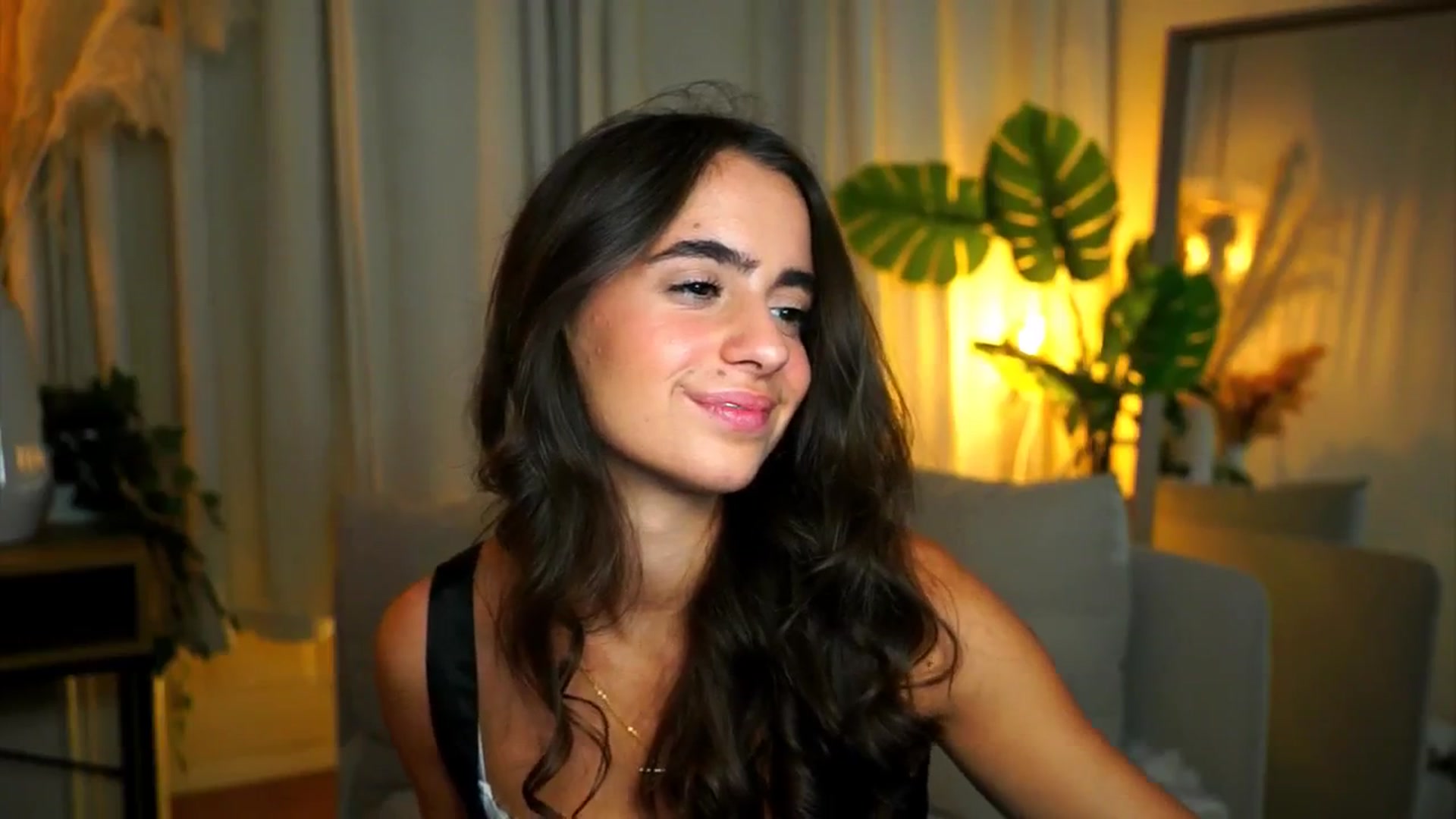 Gallery image thumbnail from milkyway_'s myfreecams stream on, 07/22/2025, 19:13 image 16 of 20