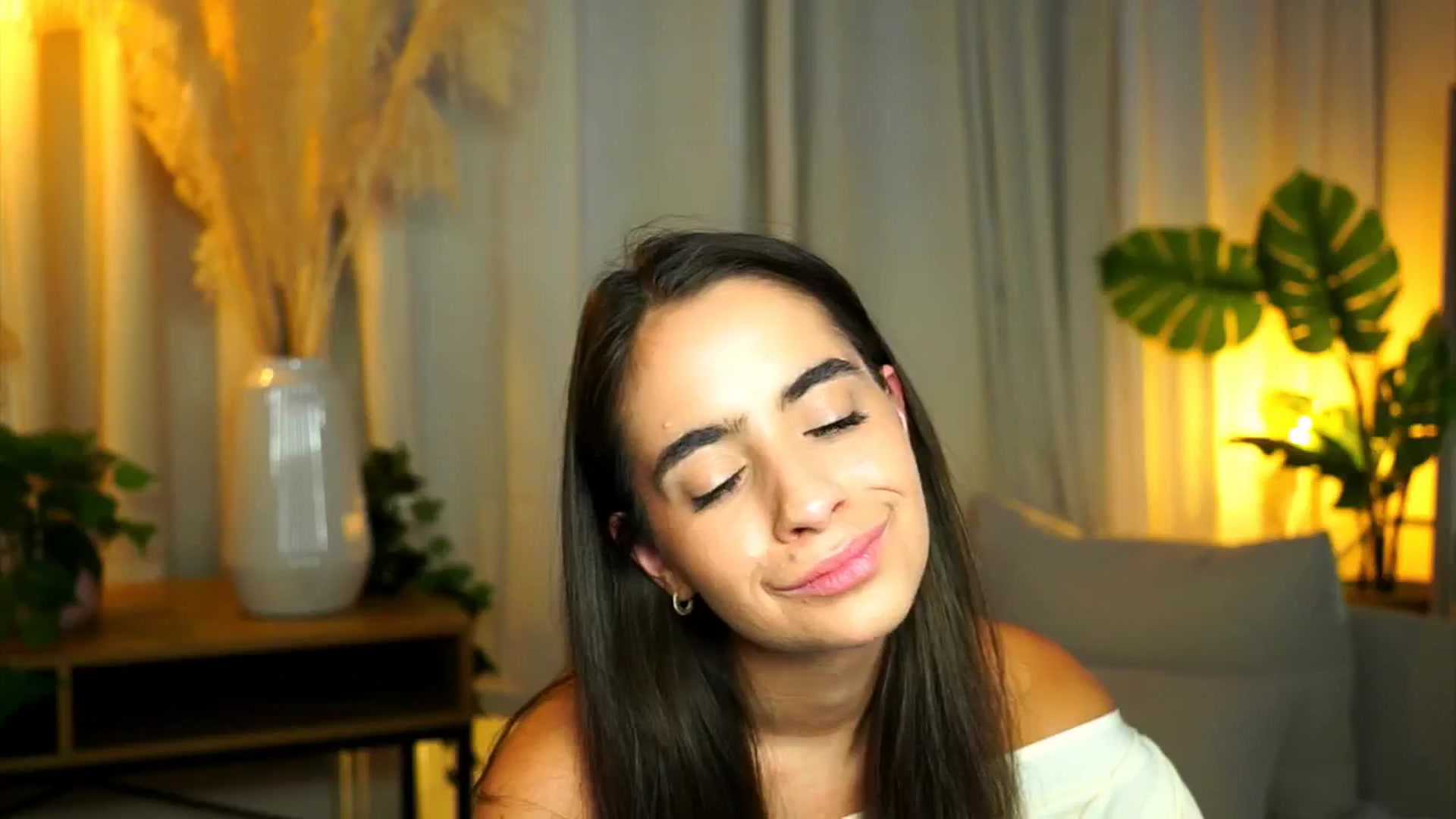 Gallery image thumbnail from milkyway_'s myfreecams stream on, 07/30/2025, 18:21 image 12 of 20