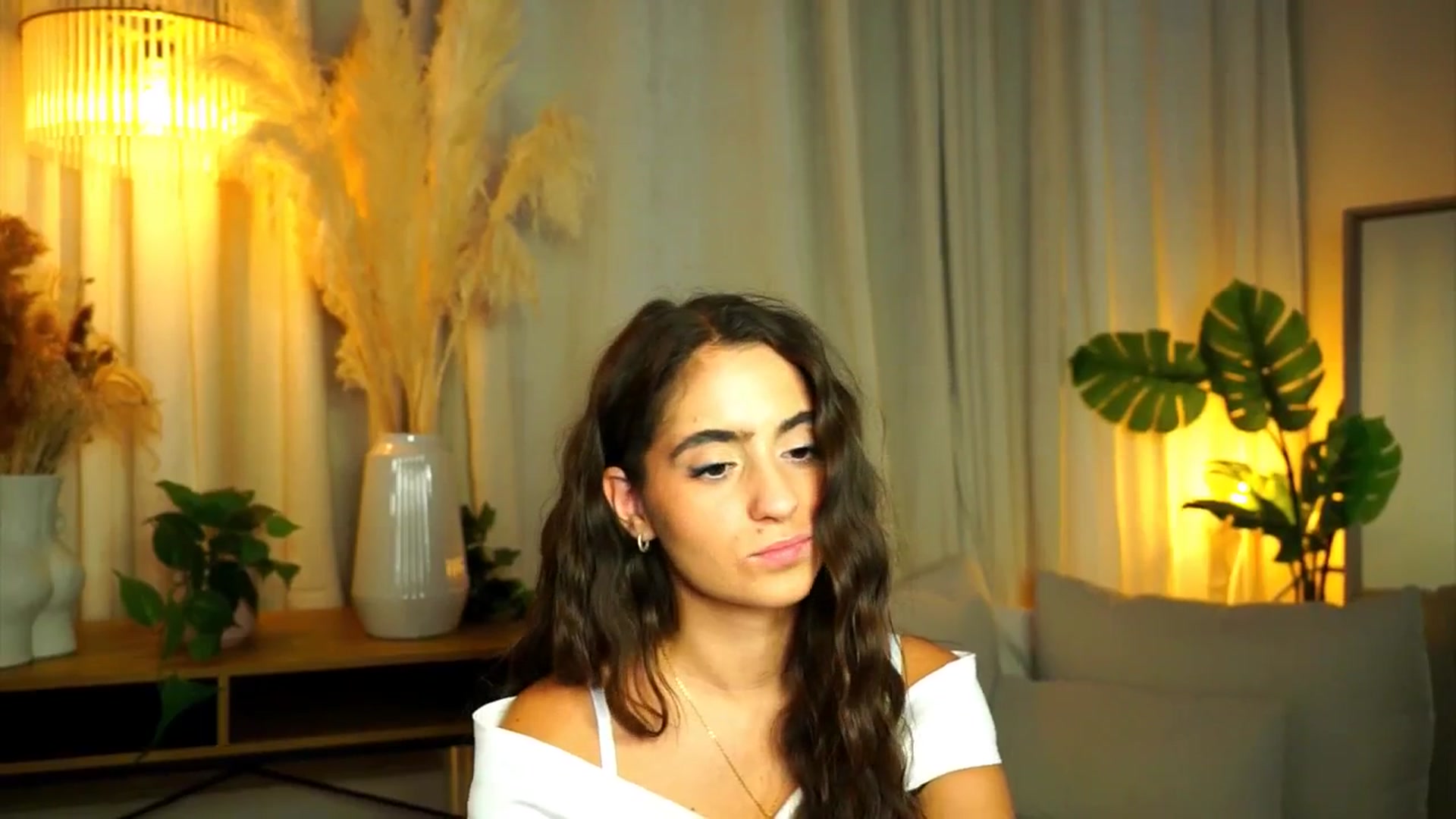 Gallery image thumbnail from milkyway_'s myfreecams stream on, 08/04/2025, 19:39 image 3 of 20