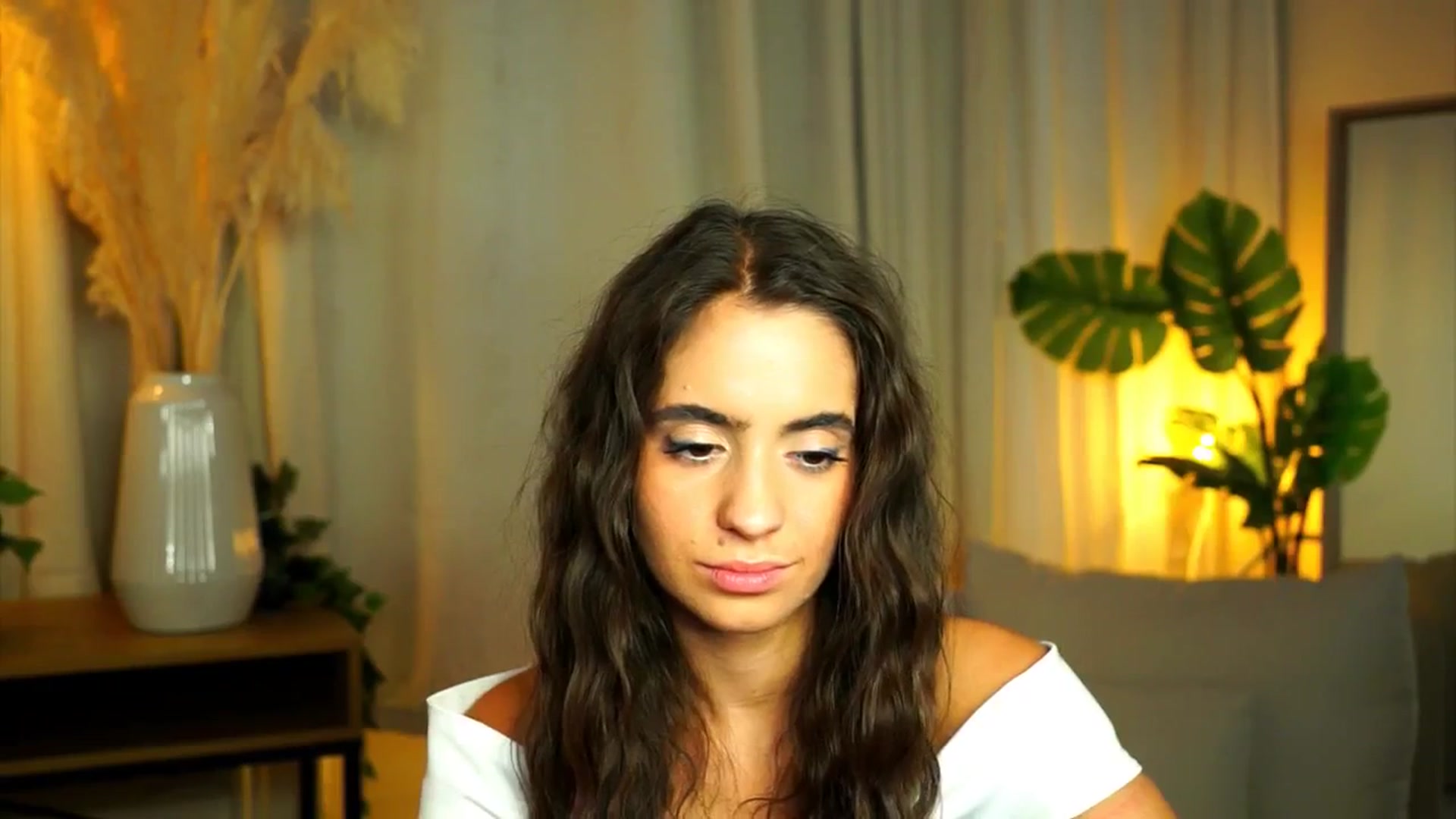 Gallery image thumbnail from milkyway_'s myfreecams stream on, 08/04/2025, 19:39 image 18 of 20