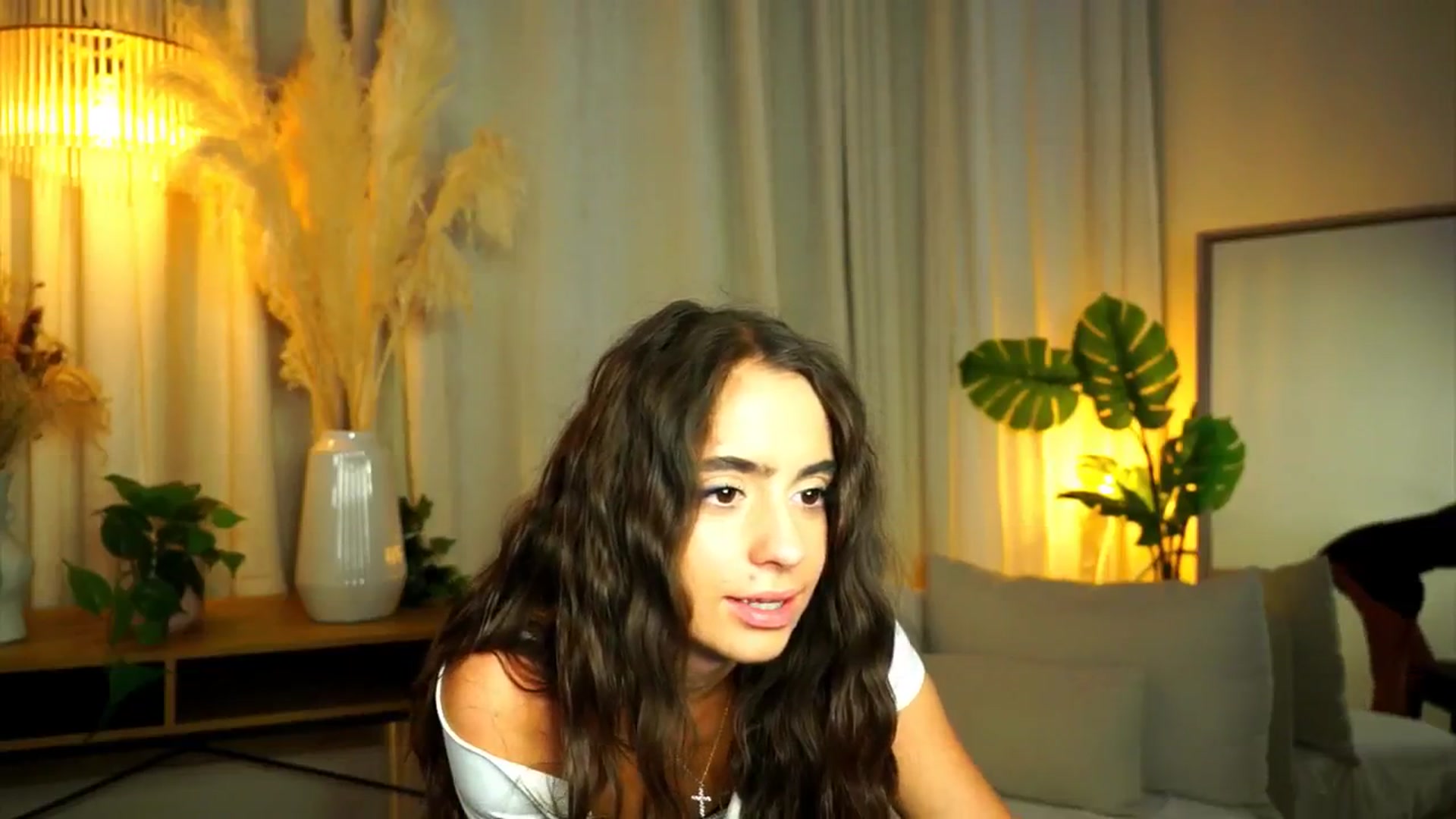 Gallery image thumbnail from milkyway_'s myfreecams stream on, 08/04/2025, 19:39 image 7 of 20