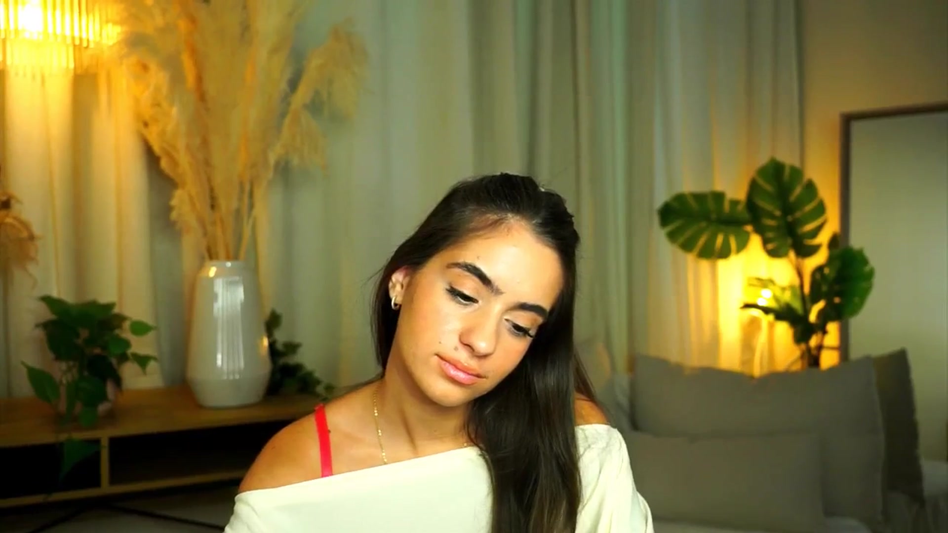 Gallery image thumbnail from milkyway_'s myfreecams stream on, 08/08/2025, 10:42 image 17 of 20