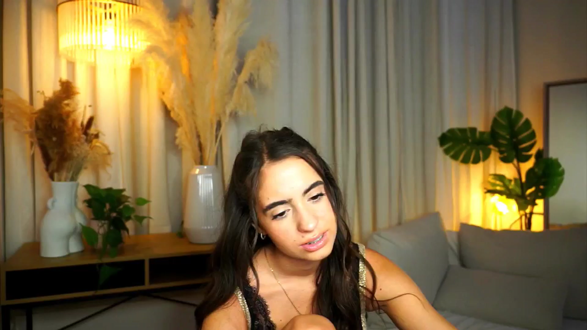 Gallery image thumbnail from milkyway_'s myfreecams stream on, 08/10/2025, 16:46 image 9 of 20