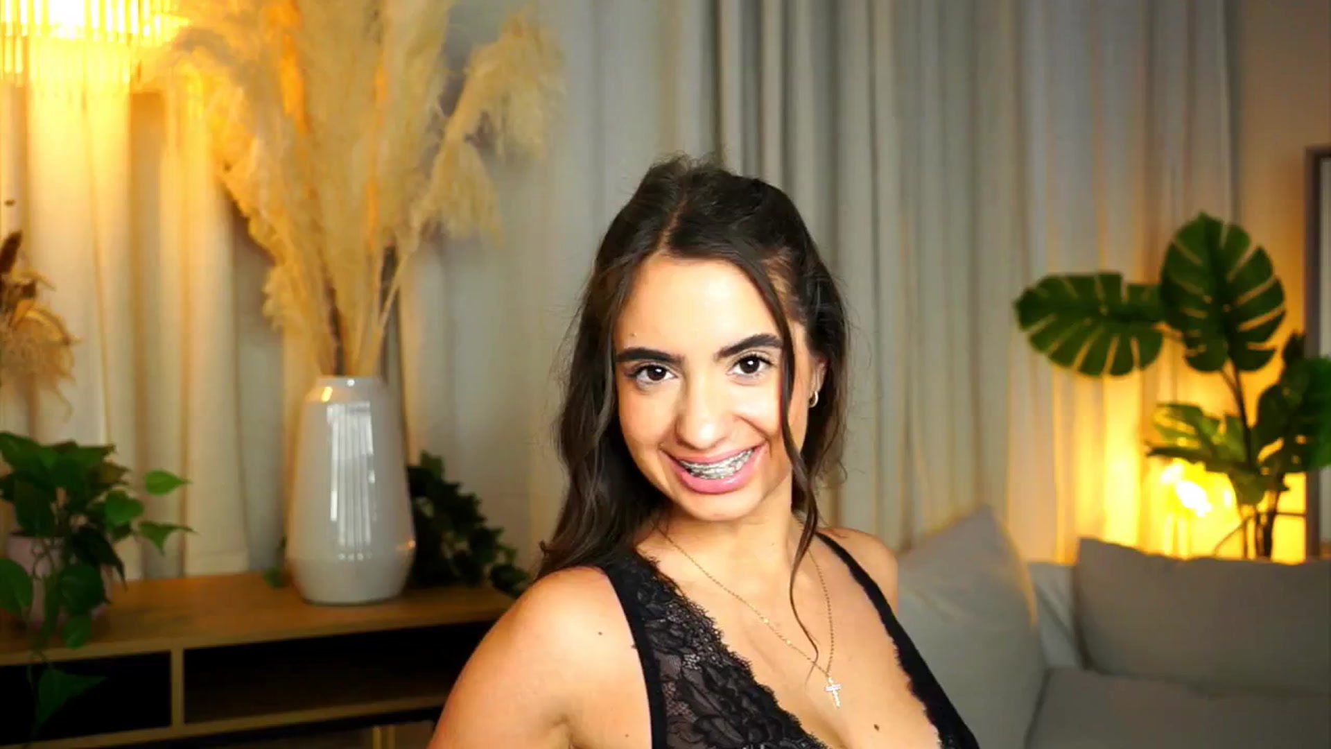 Gallery image thumbnail from milkyway_'s myfreecams stream on, 08/10/2025, 18:09 image 7 of 20