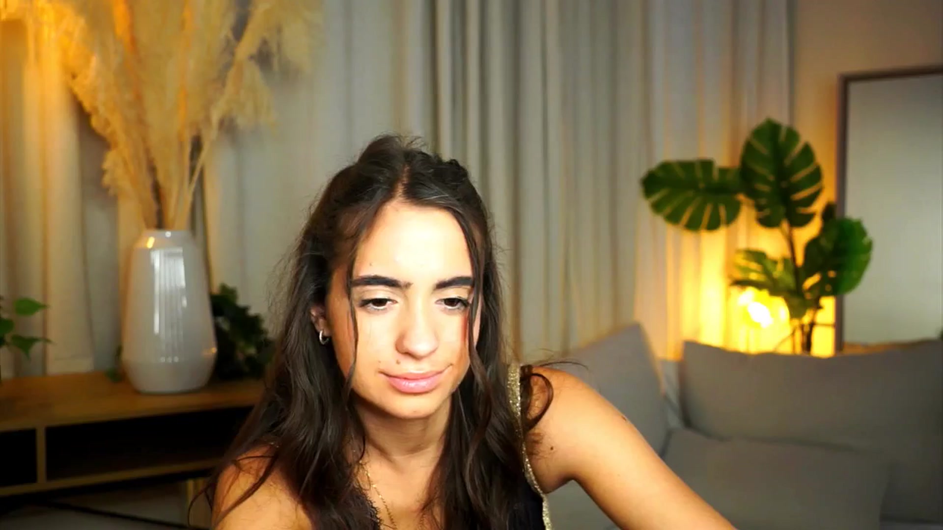 Gallery image thumbnail from milkyway_'s myfreecams stream on, 08/10/2025, 21:00 image 18 of 20