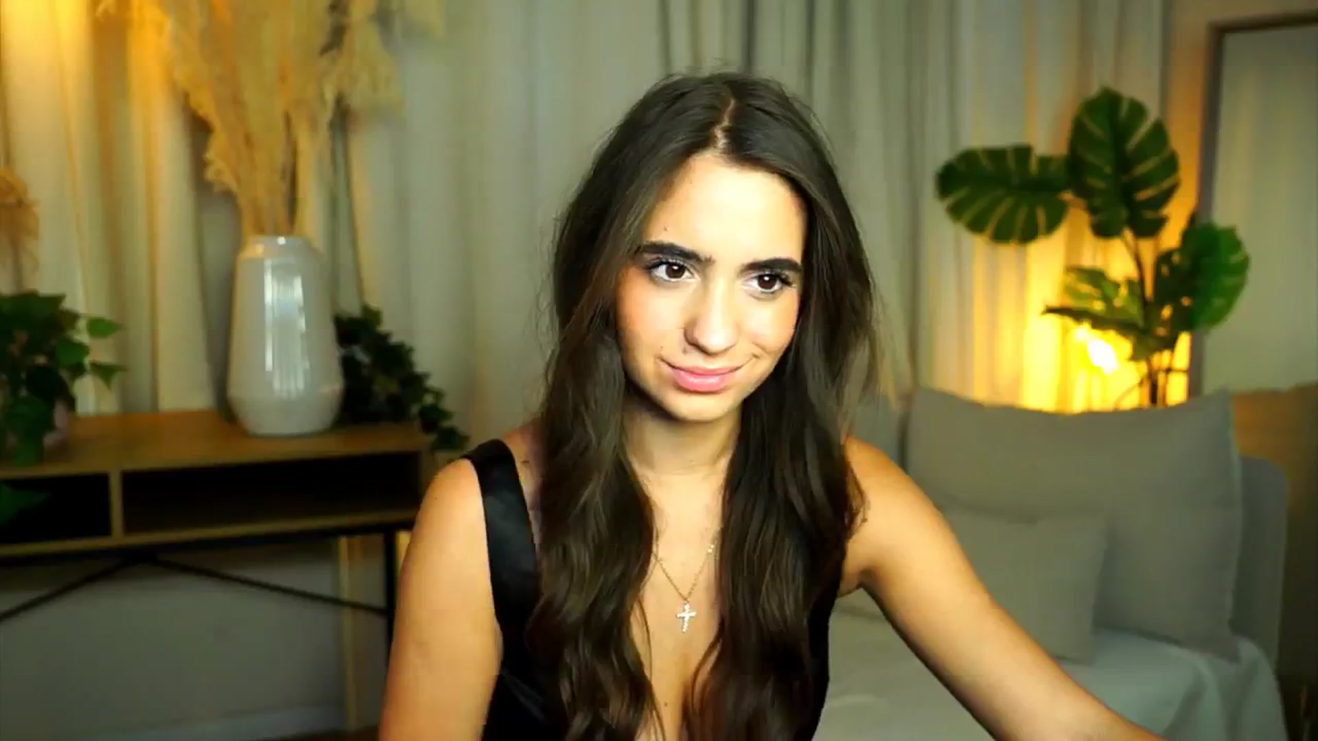 Gallery image thumbnail from milkyway_'s myfreecams stream on, 08/11/2025, 16:34 image 19 of 20