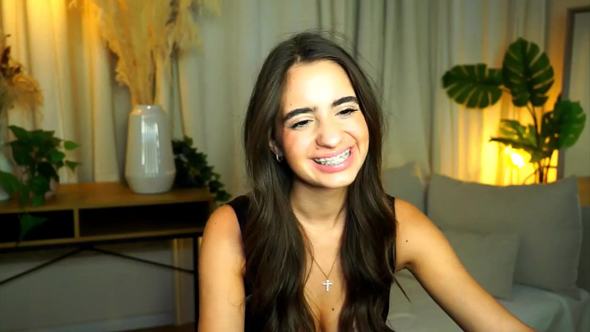 Gallery image thumbnail from milkyway_'s myfreecams stream on, 08/11/2025, 16:34 image 5 of 20