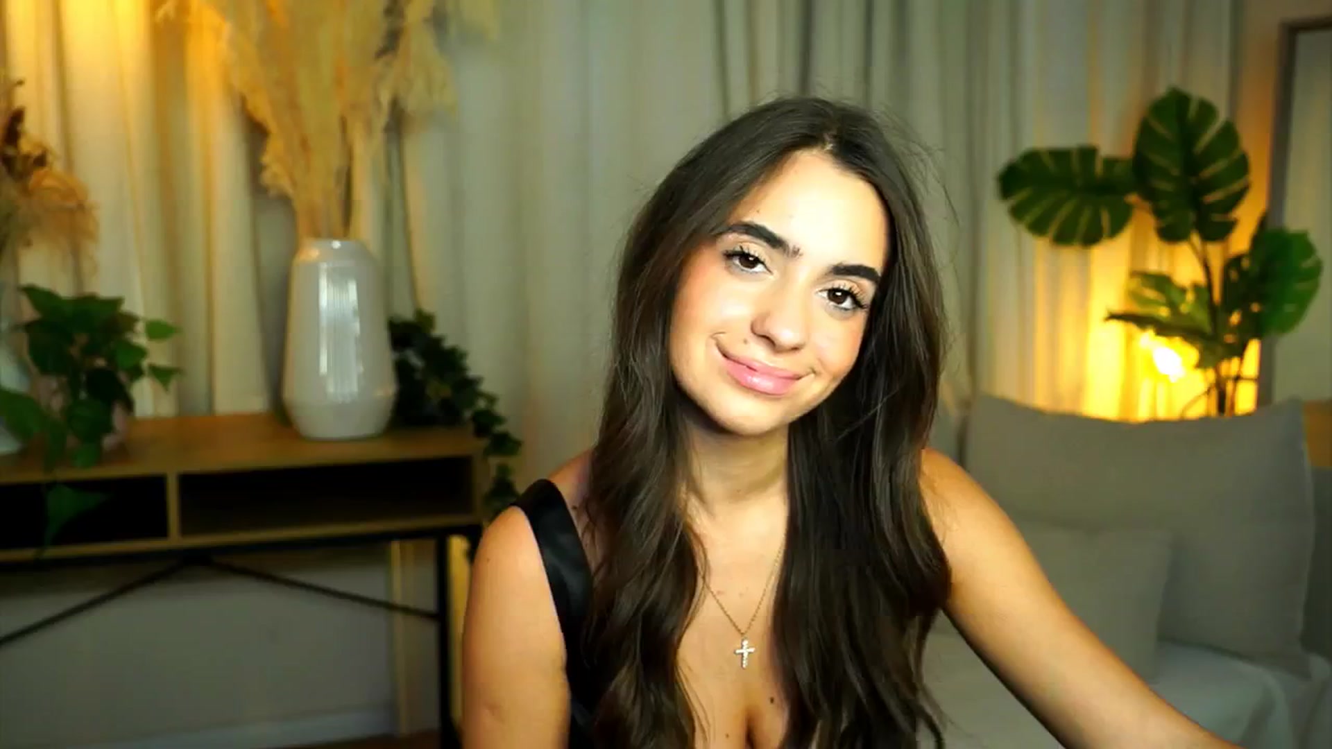 Gallery image thumbnail from milkyway_'s myfreecams stream on, 08/11/2025, 16:34 image 4 of 20