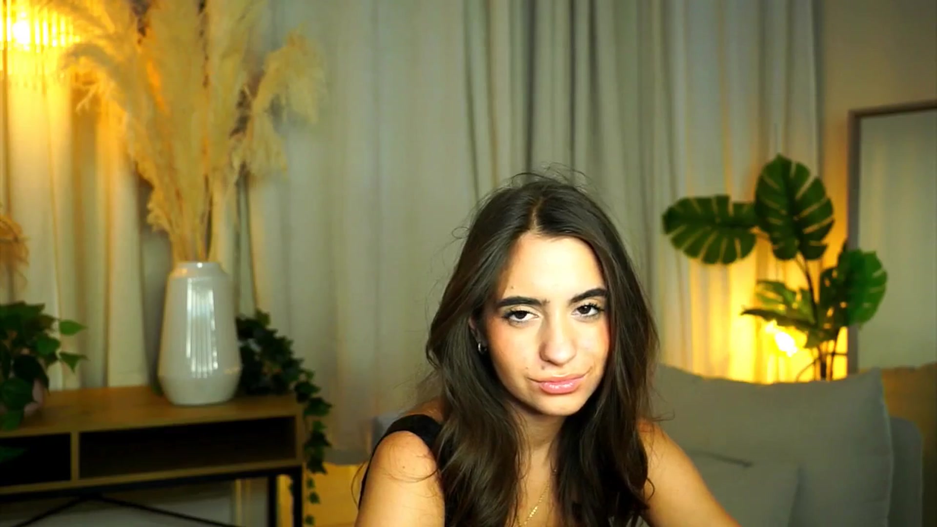 Gallery image thumbnail from milkyway_'s myfreecams stream on, 08/11/2025, 19:01 image 6 of 20