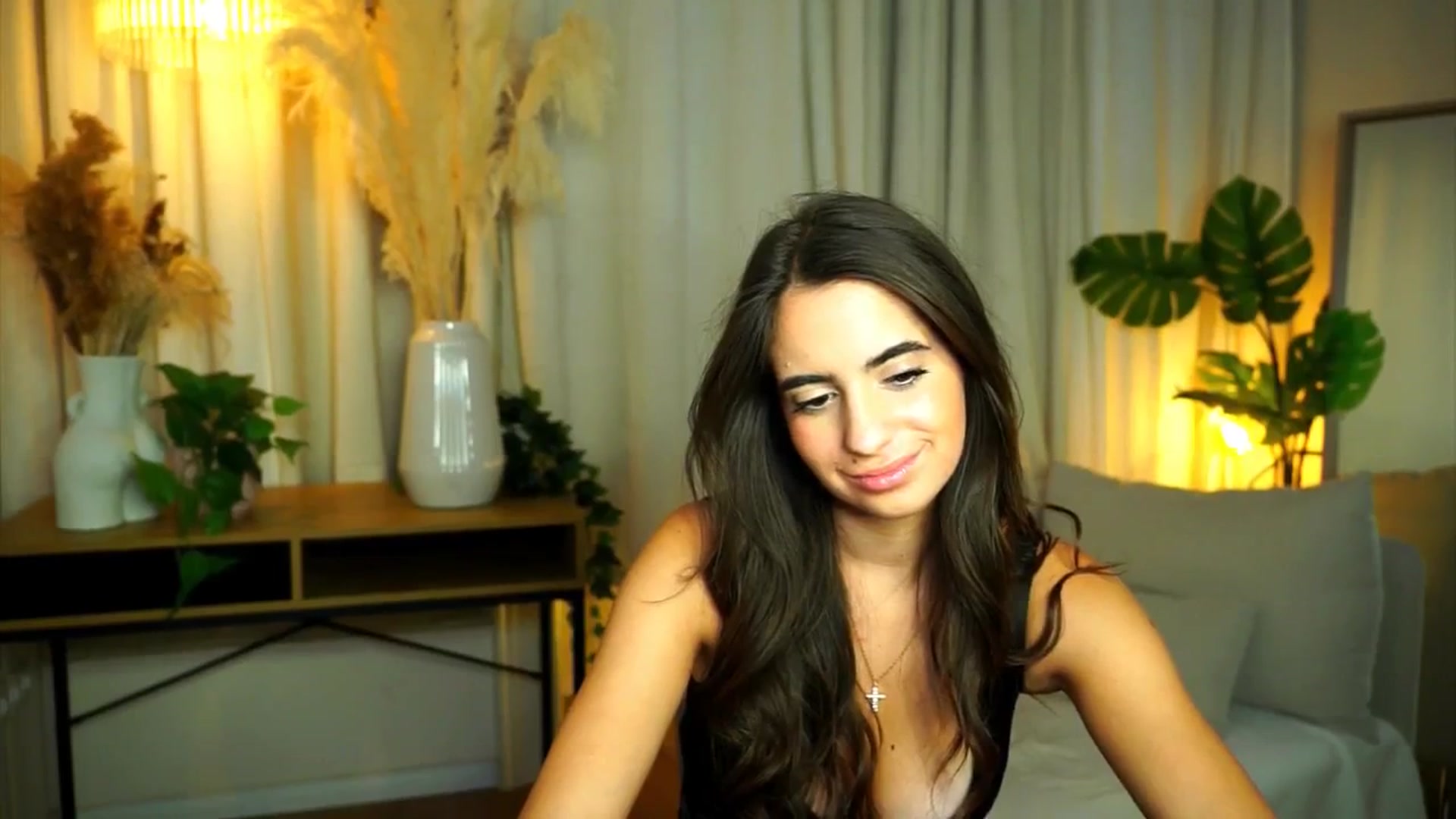 Gallery image thumbnail from milkyway_'s myfreecams stream on, 08/11/2025, 19:01 image 16 of 20
