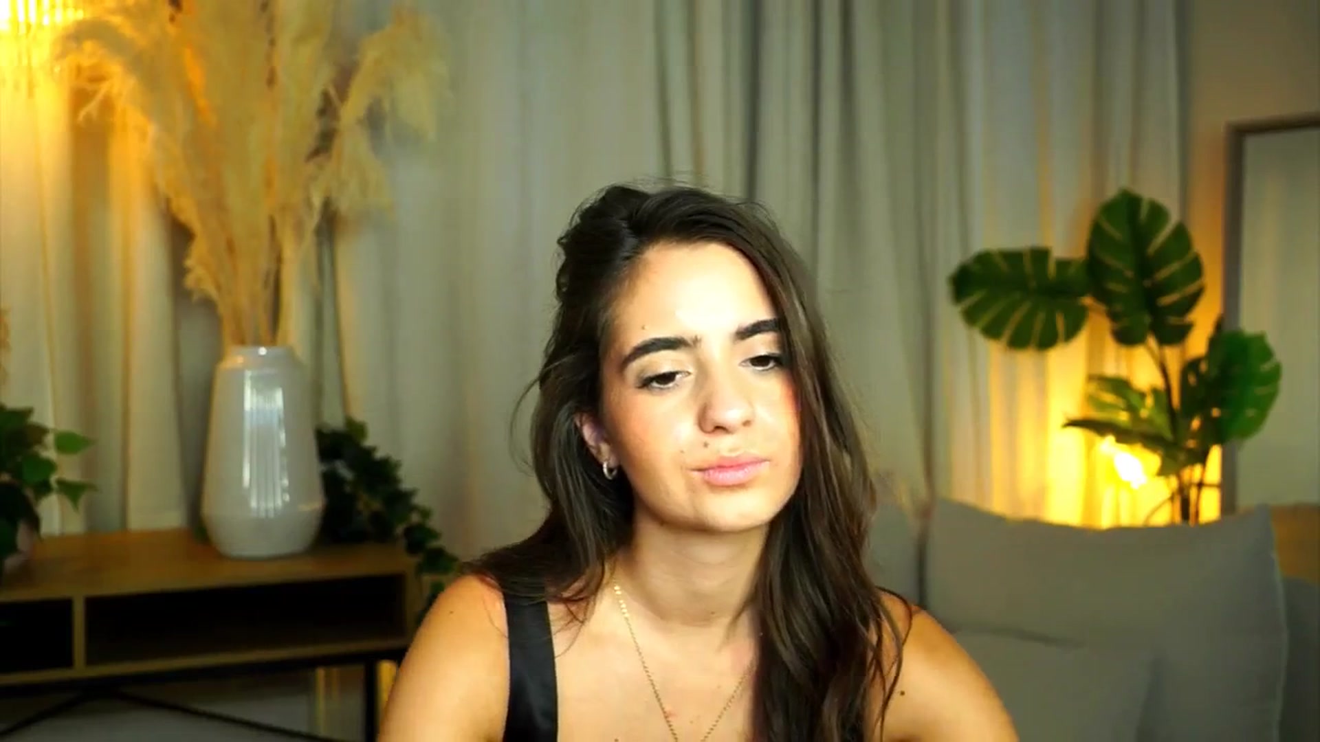 Gallery image thumbnail from milkyway_'s myfreecams stream on, 08/11/2025, 19:01 image 13 of 20
