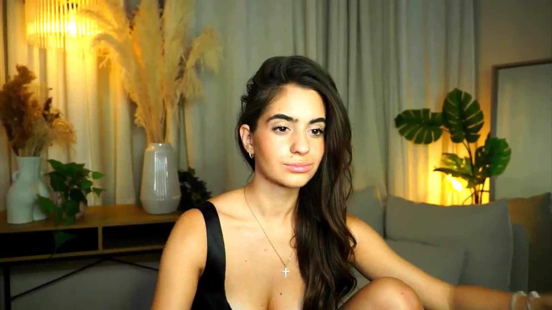 Gallery image thumbnail from milkyway_'s myfreecams stream on, 08/11/2025, 19:01 image 19 of 20