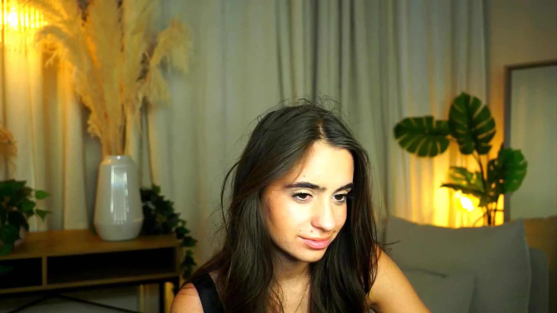Gallery image thumbnail from milkyway_'s myfreecams stream on, 08/11/2025, 19:01 image 5 of 20