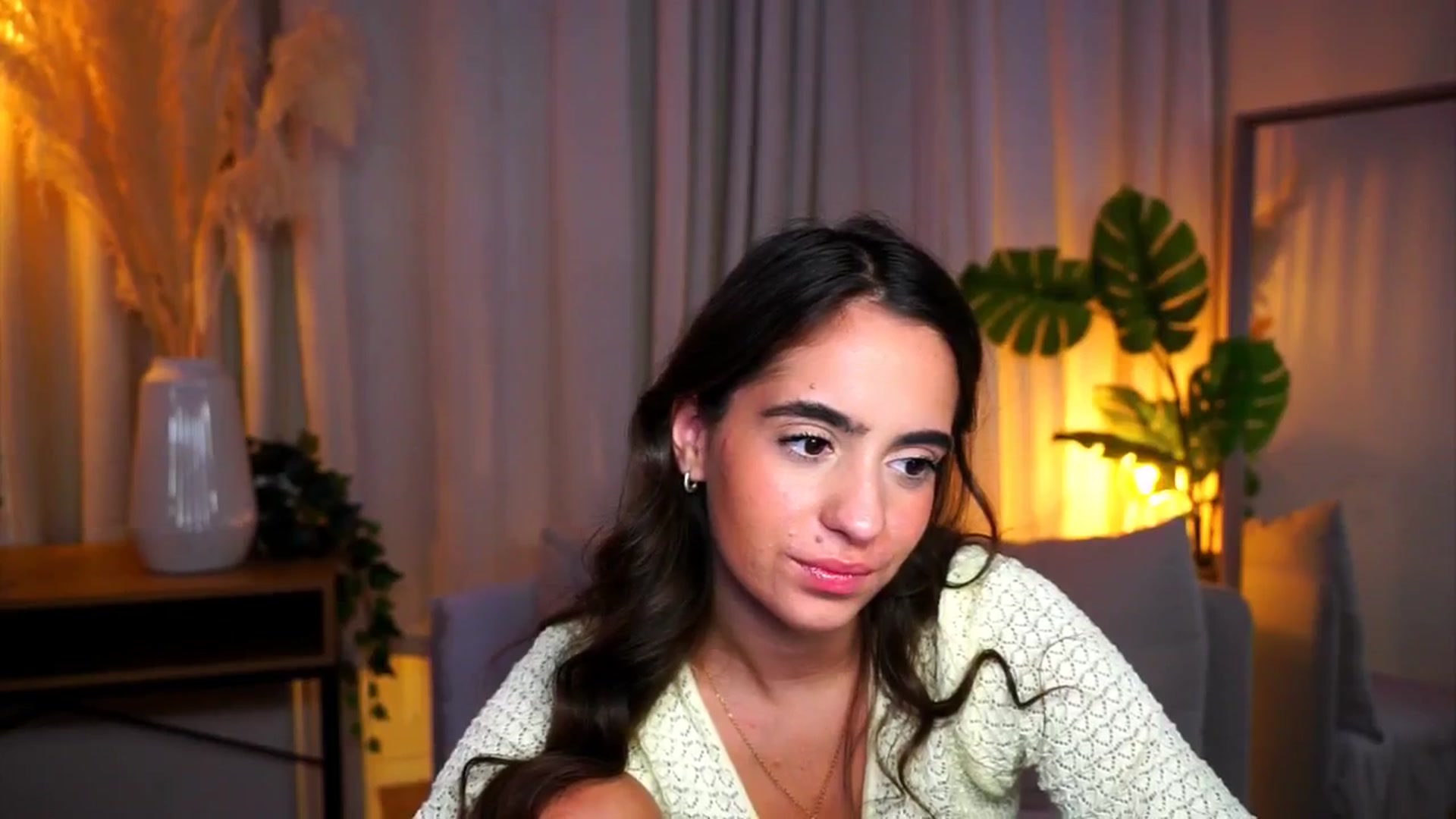Gallery image thumbnail from milkyway_'s myfreecams stream on, 08/13/2025, 19:51 image 2 of 20