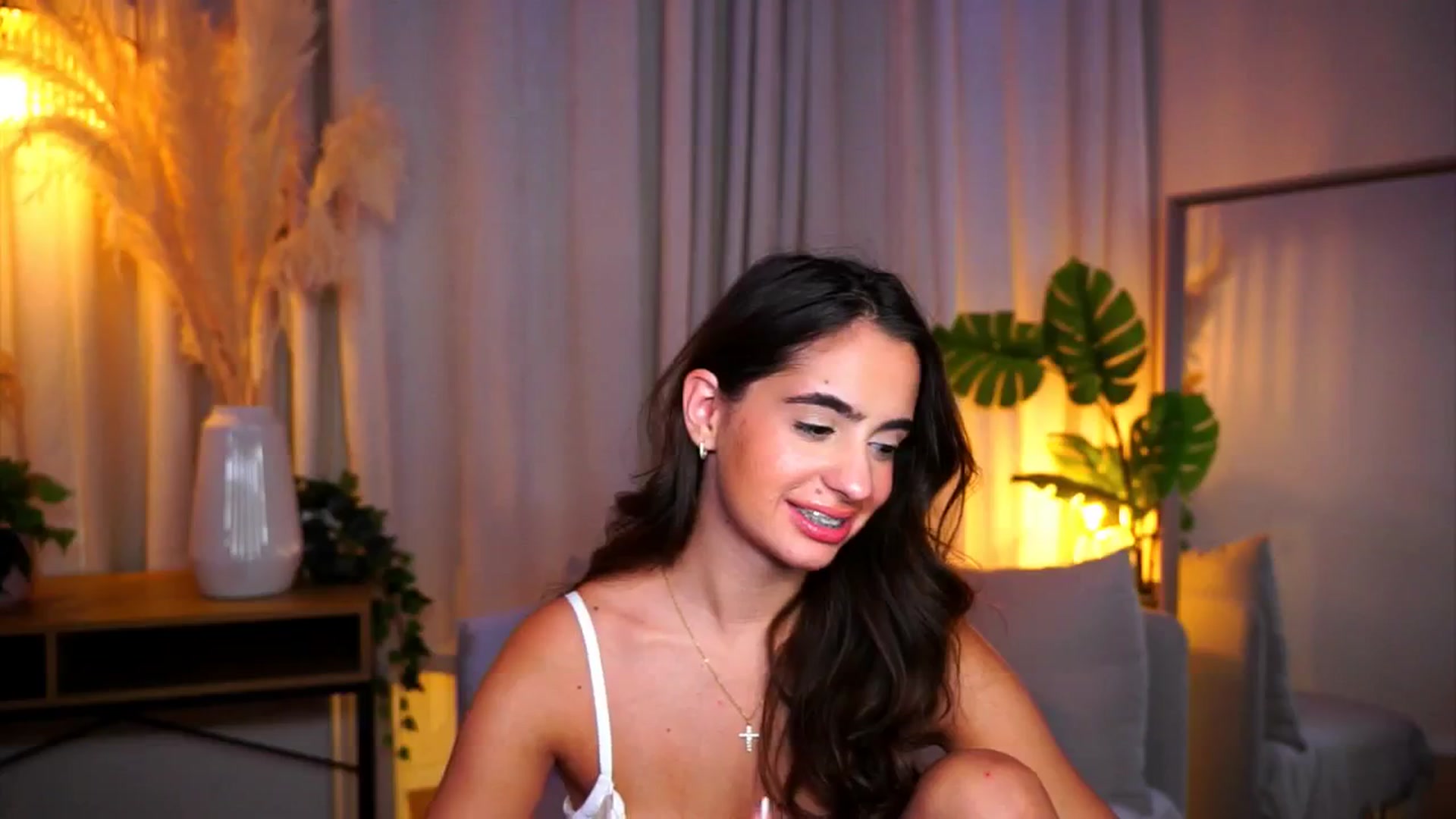 Gallery image thumbnail from milkyway_'s myfreecams stream on, 08/13/2025, 21:41 image 5 of 20