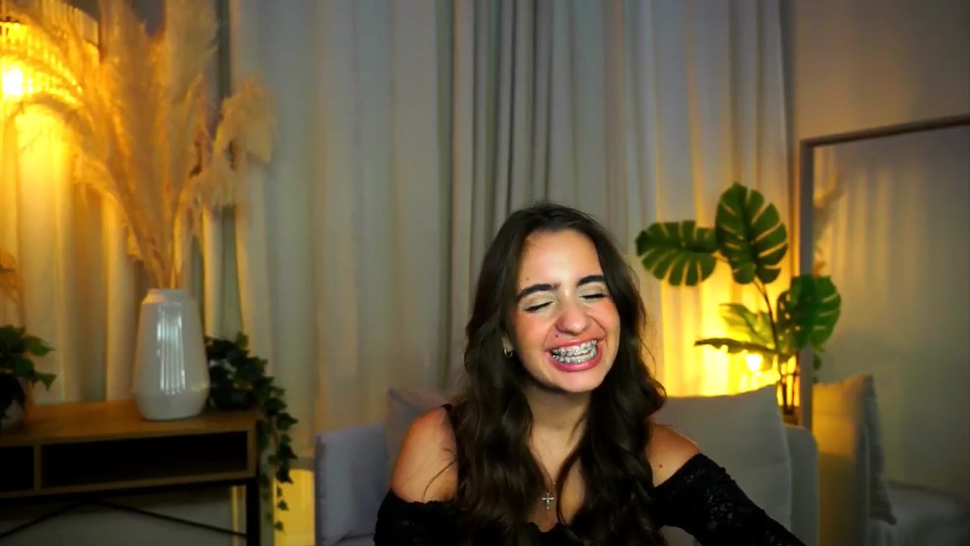 Gallery image thumbnail from milkyway_'s myfreecams stream on, 08/14/2025, 18:39 image 3 of 20