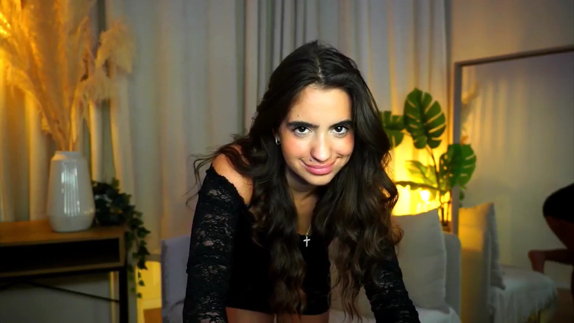 Gallery image thumbnail from milkyway_'s myfreecams stream on, 08/14/2025, 18:39 image 8 of 20