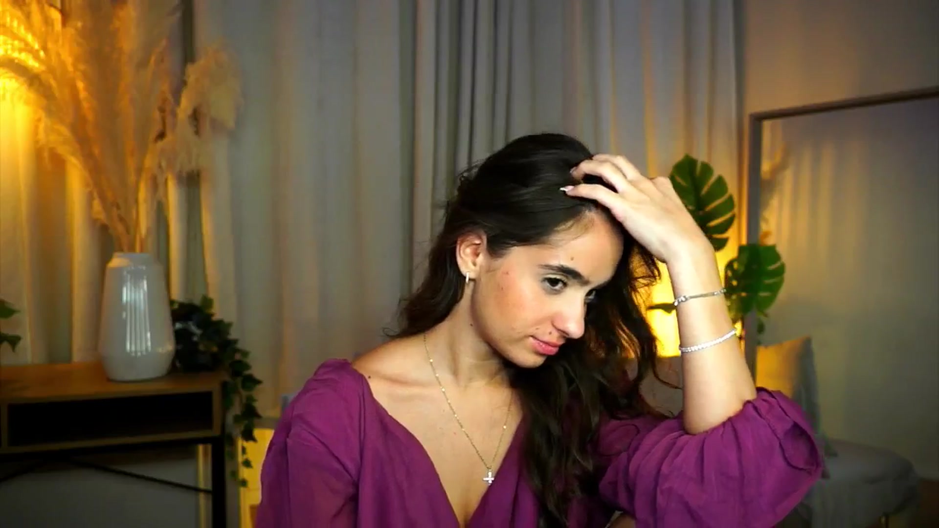 Gallery image thumbnail from milkyway_'s myfreecams stream on, 08/14/2025, 20:58 image 19 of 20