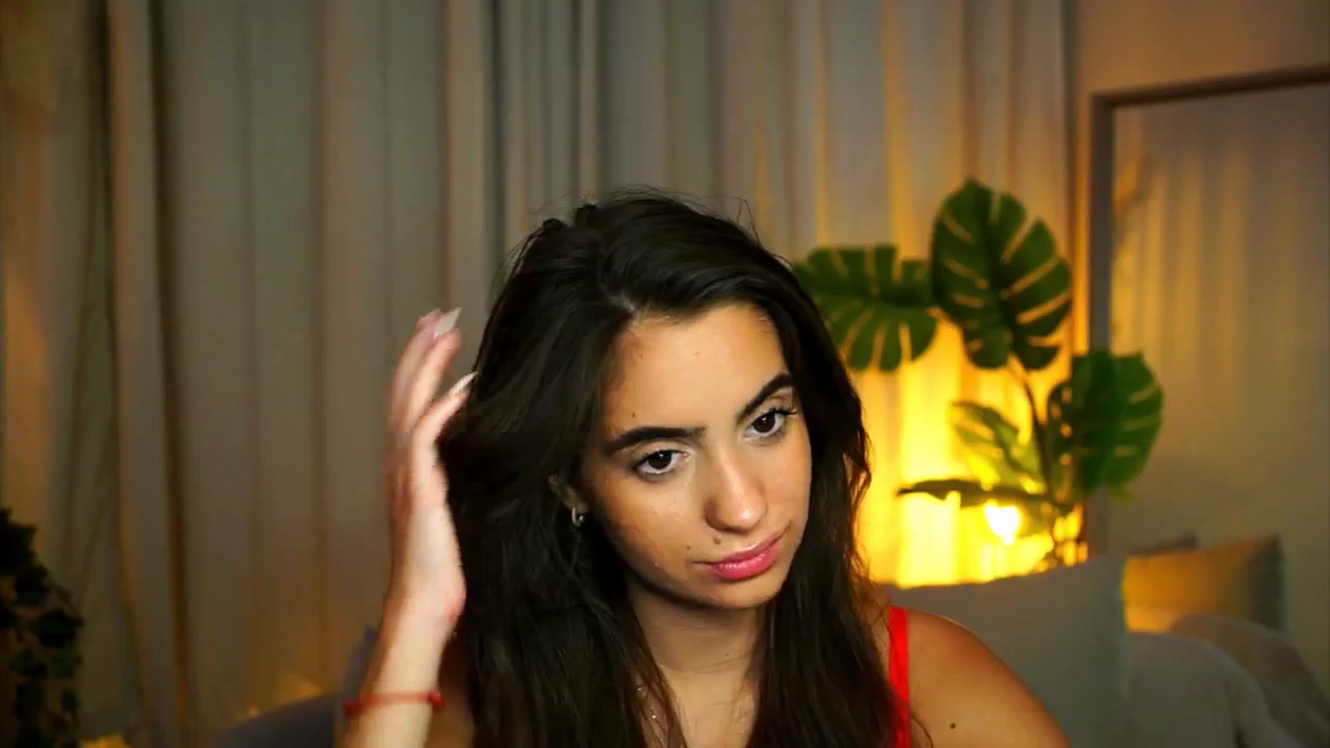 Gallery image thumbnail from milkyway_'s myfreecams stream on, 08/17/2025, 19:20 image 10 of 20