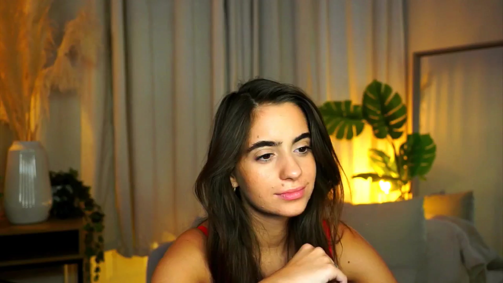 Gallery image thumbnail from milkyway_'s myfreecams stream on, 08/17/2025, 21:33 image 14 of 20