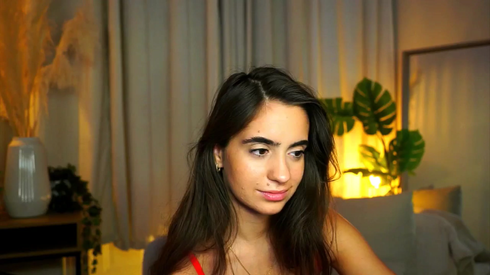 Gallery image thumbnail from milkyway_'s myfreecams stream on, 08/17/2025, 21:33 image 13 of 20