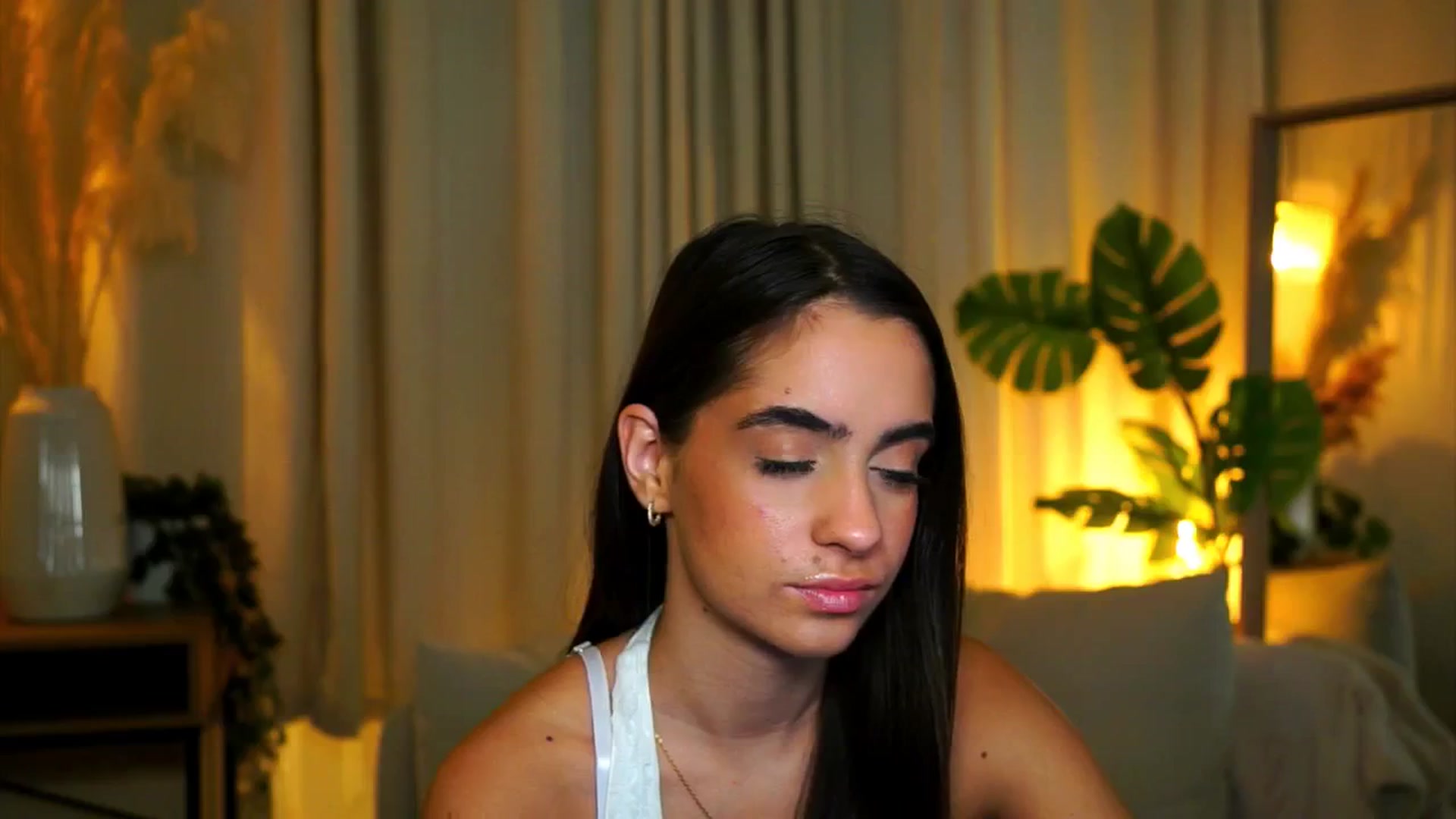 Gallery image thumbnail from milkyway_'s myfreecams stream on, 08/24/2025, 19:43 image 8 of 20