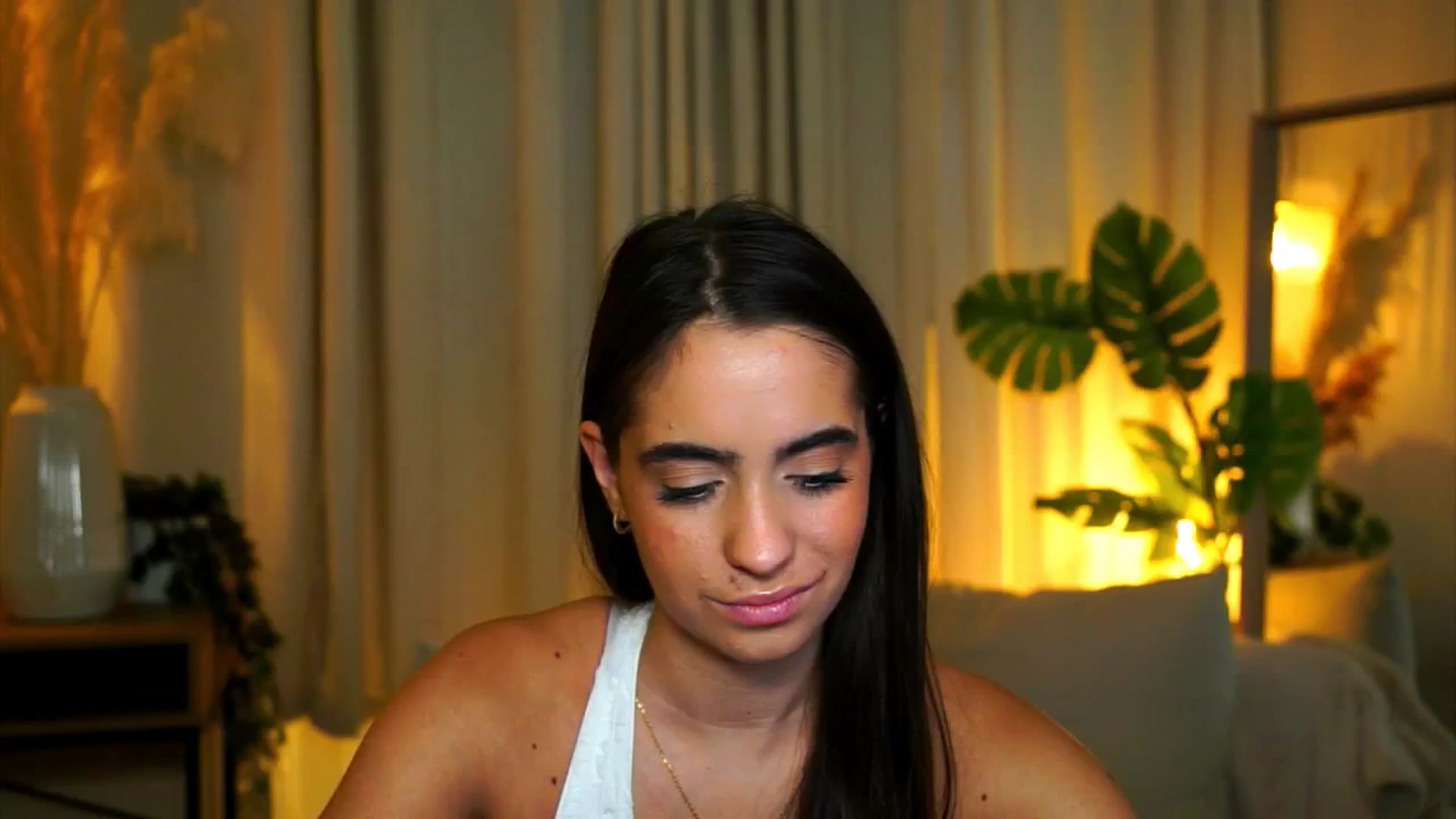 Gallery image thumbnail from milkyway_'s myfreecams stream on, 08/24/2025, 19:43 image 6 of 20