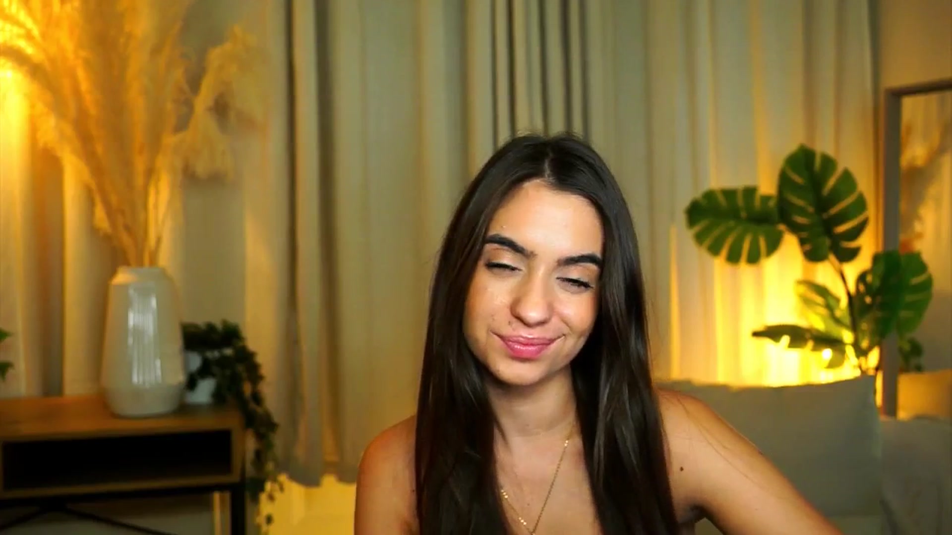 Gallery image thumbnail from milkyway_'s myfreecams stream on, 08/25/2025, 17:59 image 15 of 20