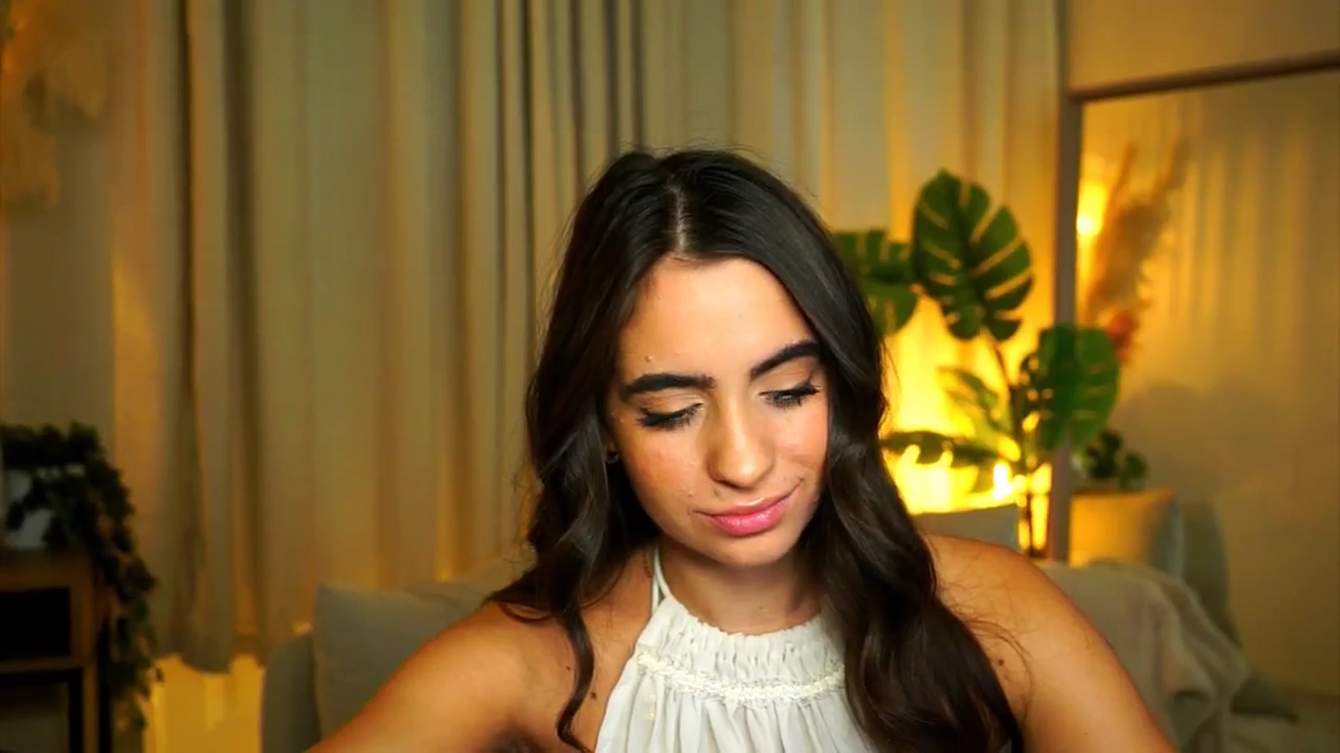 Gallery image thumbnail from milkyway_'s myfreecams stream on, 08/26/2025, 17:23 image 19 of 20