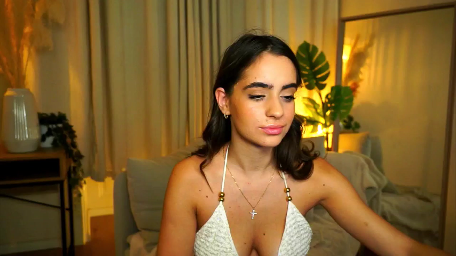 Gallery image thumbnail from milkyway_'s myfreecams stream on, 08/26/2025, 18:34 image 4 of 20